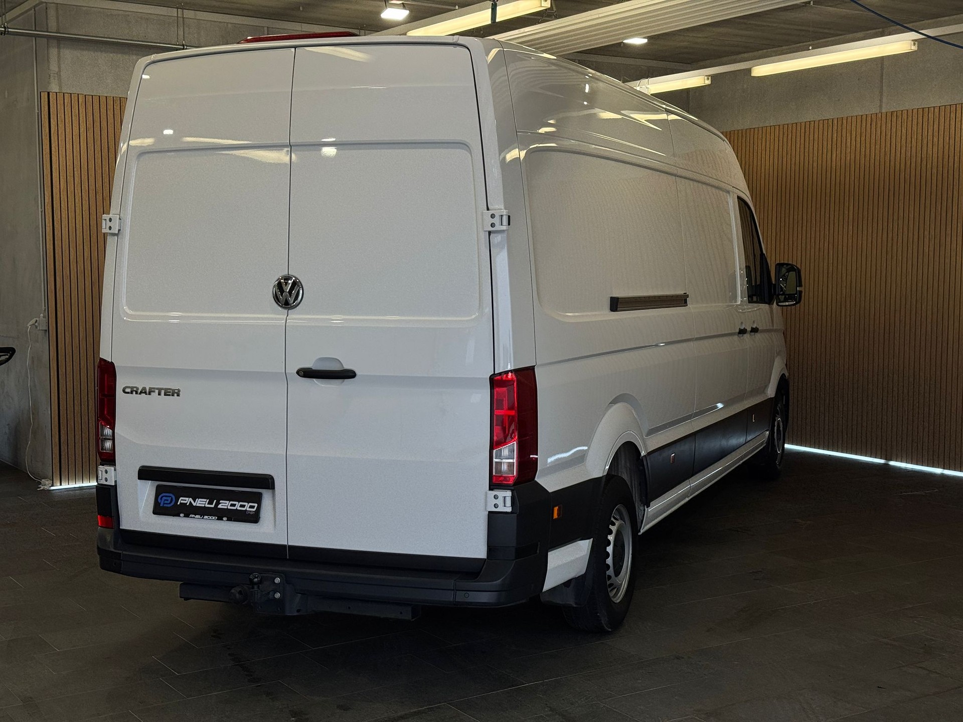VW Crafter 35 2.0 TDI L4 H3 140PS-showroom-element-2