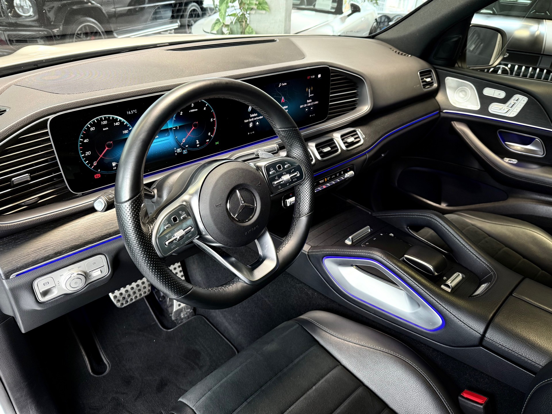 MERCEDES-BENZ GLE 400 d 4Matic AMG Line 9G-Tronic-image-9