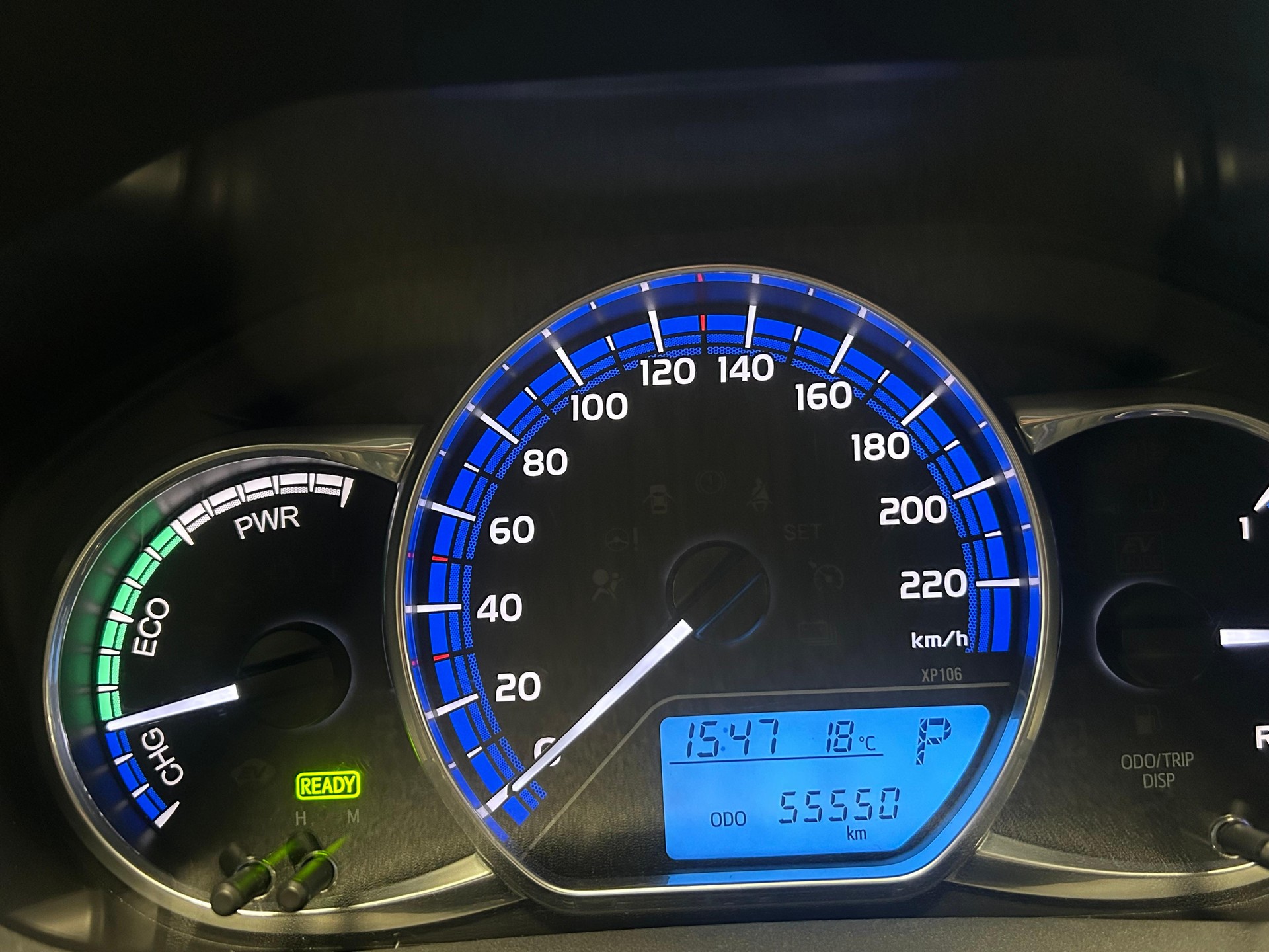 TOYOTA Yaris 1.5 VVT-i HSD Luna-image-9