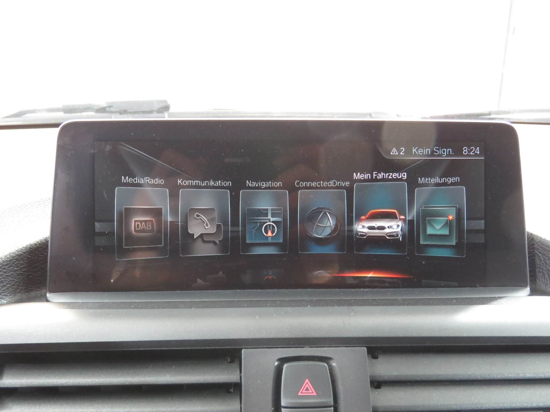 BMW 118d xDrive (4x4) Sport Line-image-15