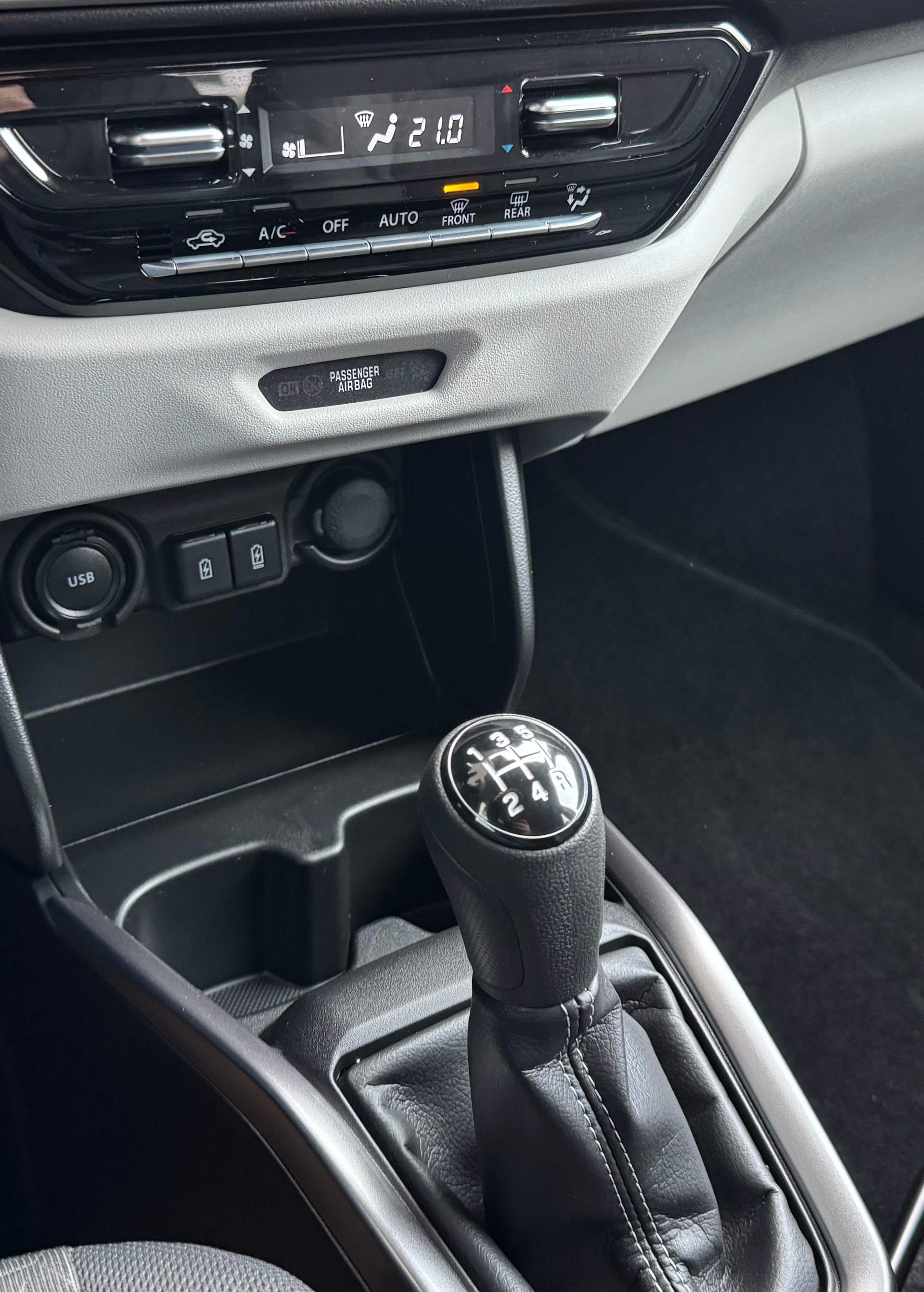 SUZUKI Swift 1.2 Compact Top Hybrid 4x4-image-18