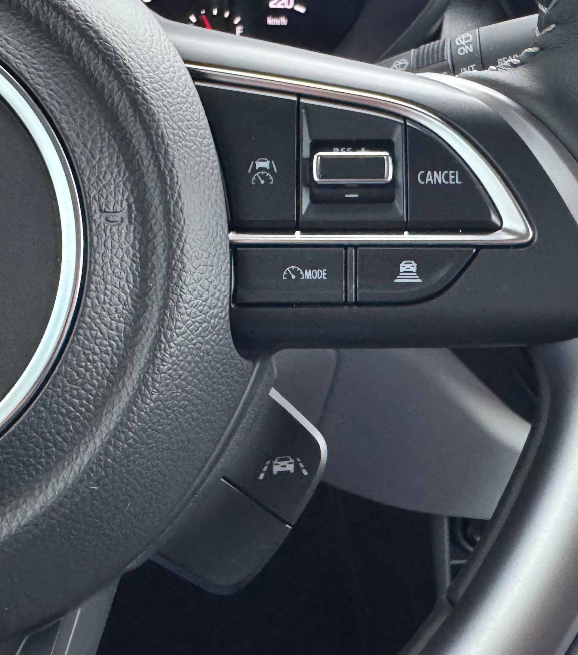 SUZUKI Swift 1.2 Compact Top Hybrid 4x4-image-12