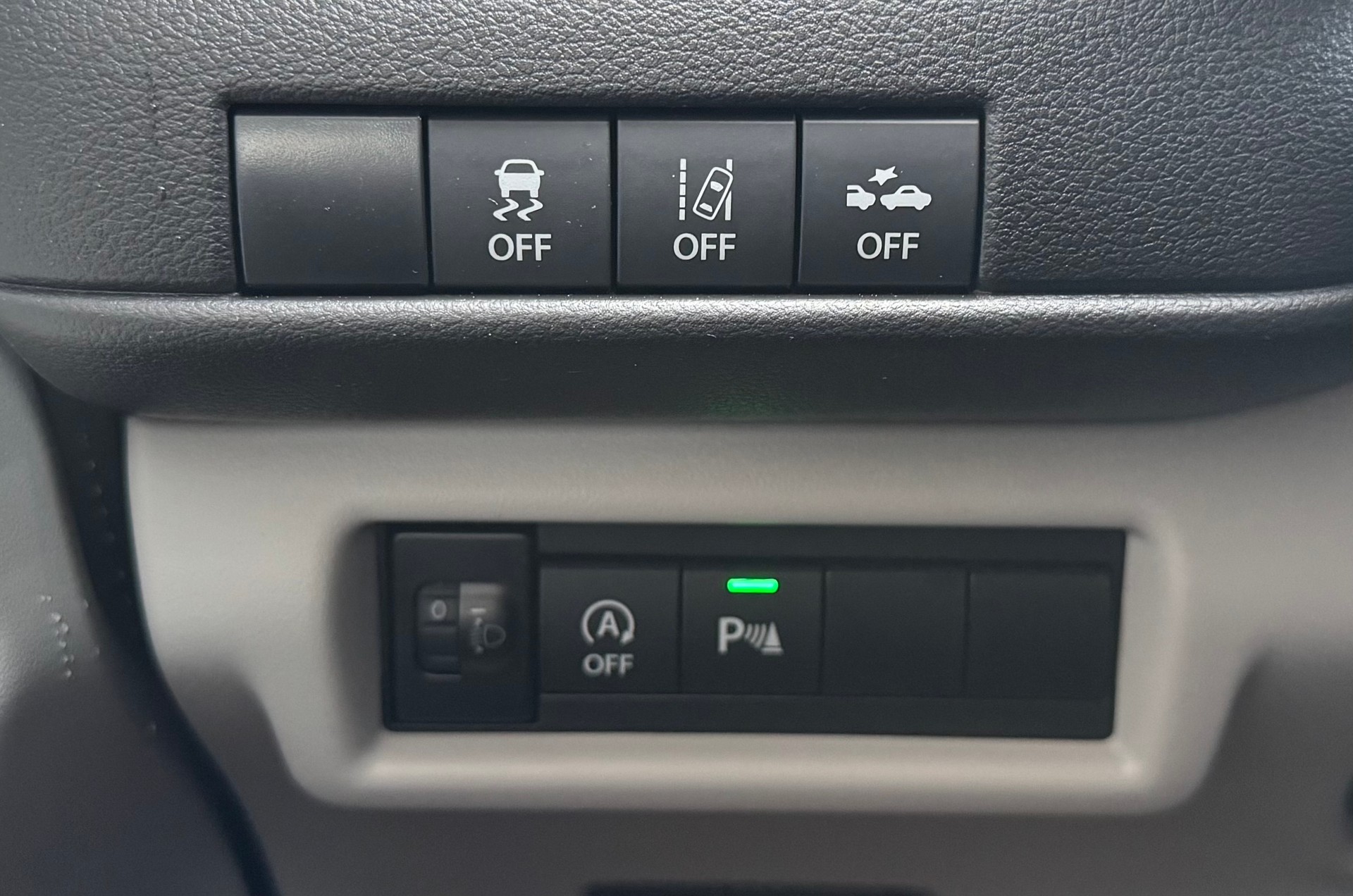 SUZUKI Swift 1.2 Compact Top Hybrid 4x4-image-14
