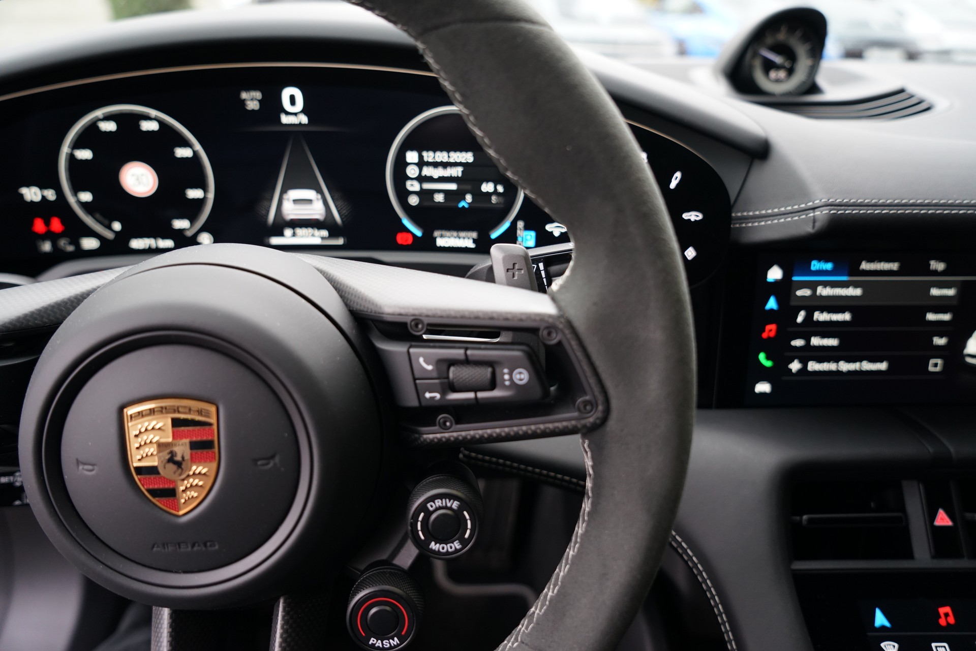 PORSCHE Taycan Turbo GT 104kWh-image-14