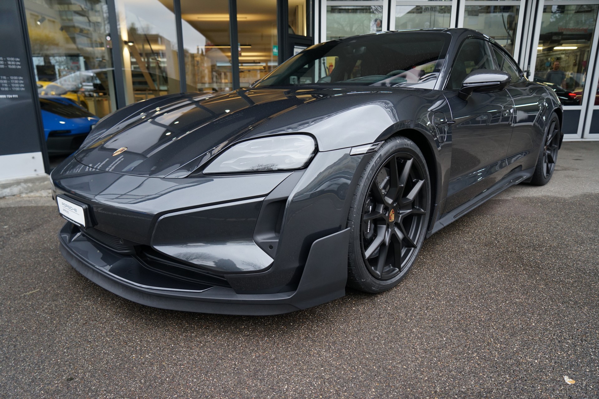 PORSCHE Taycan Turbo GT 104kWh-image-4
