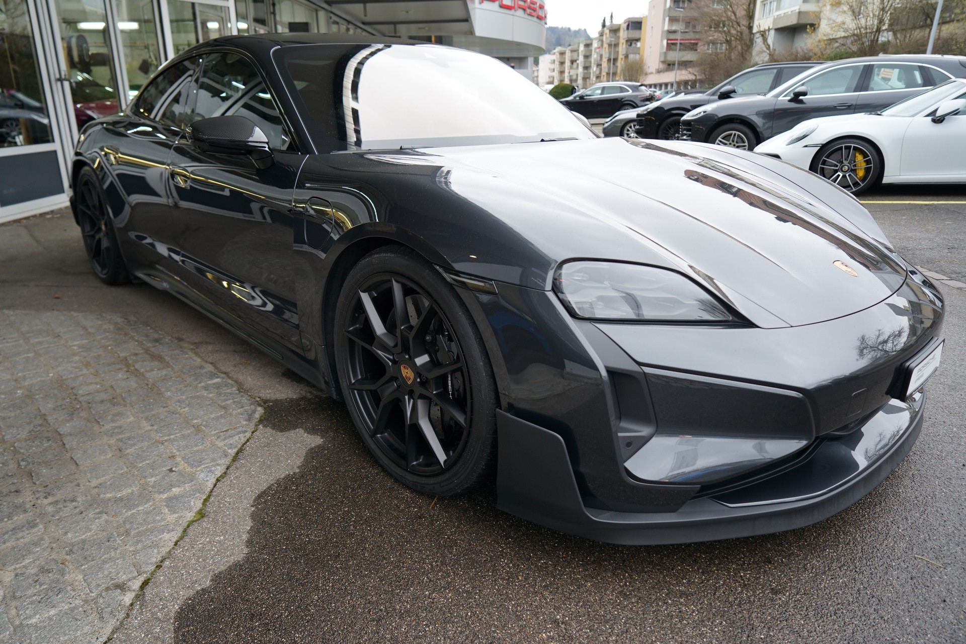 PORSCHE Taycan Turbo GT 104kWh-image-3