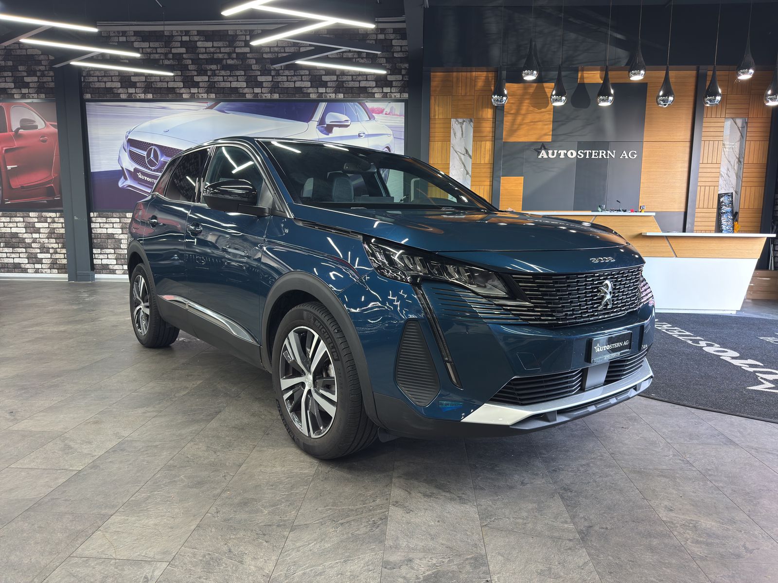PEUGEOT 3008 1.2 PureTech Active Pack-image-2