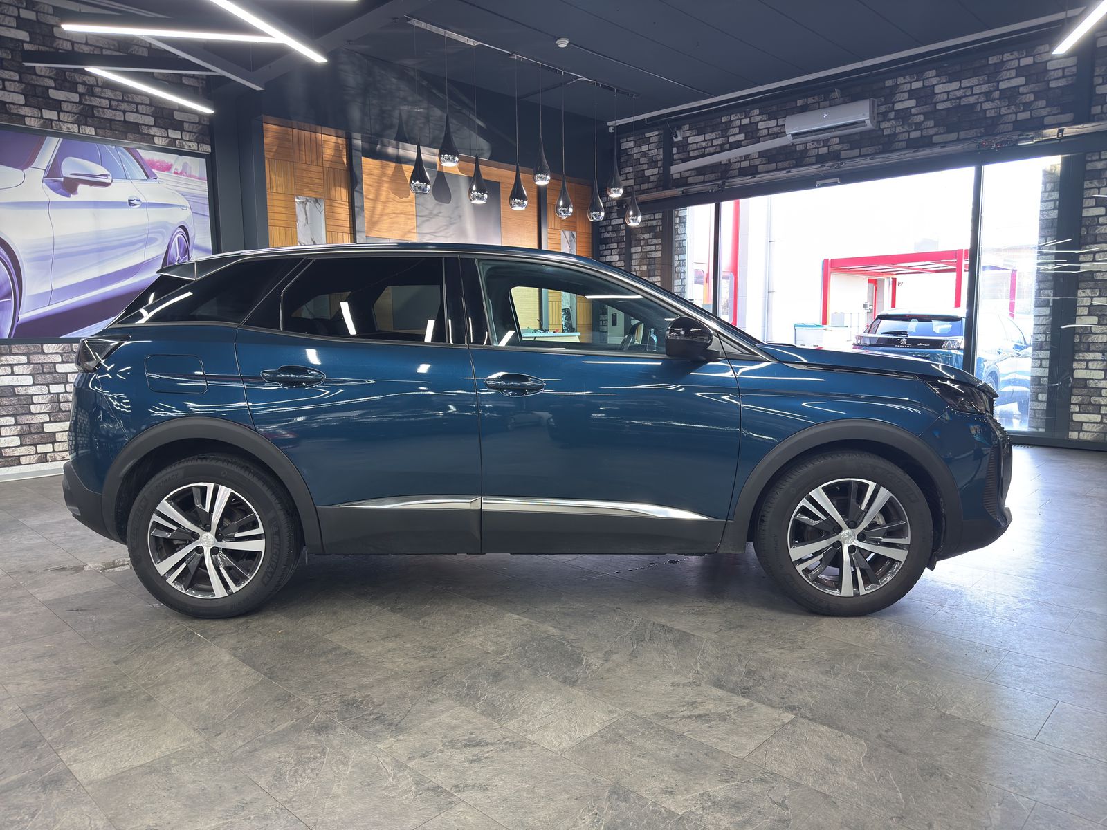 PEUGEOT 3008 1.2 PureTech Active Pack-image-3