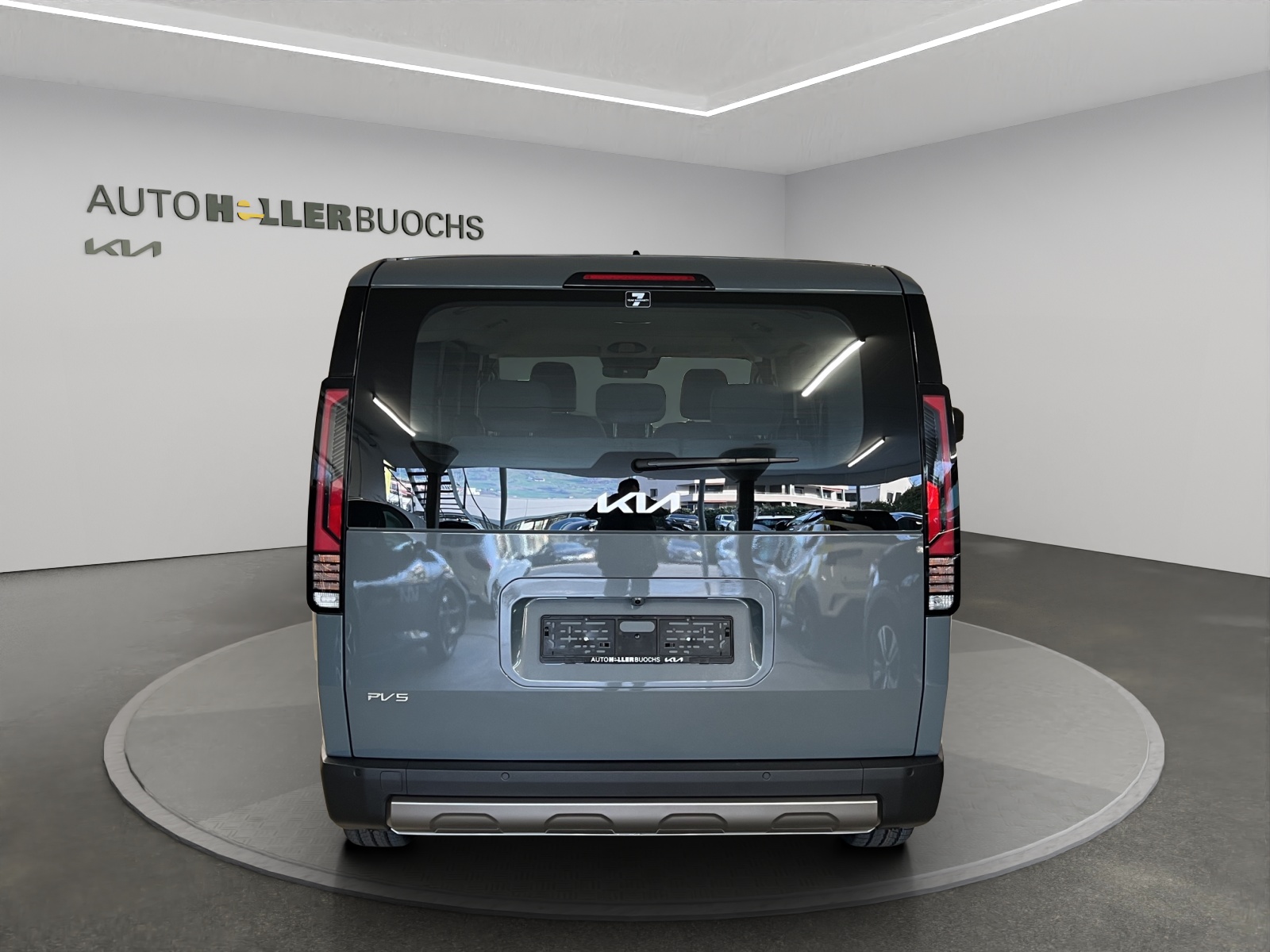 KIA PV5 Passenger 71.2 kWh Plus-image-4