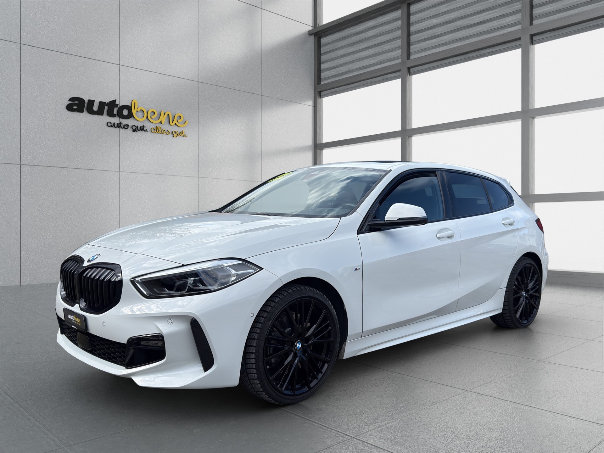 BMW 120d xDrive Steptronic M Sport-image-0
