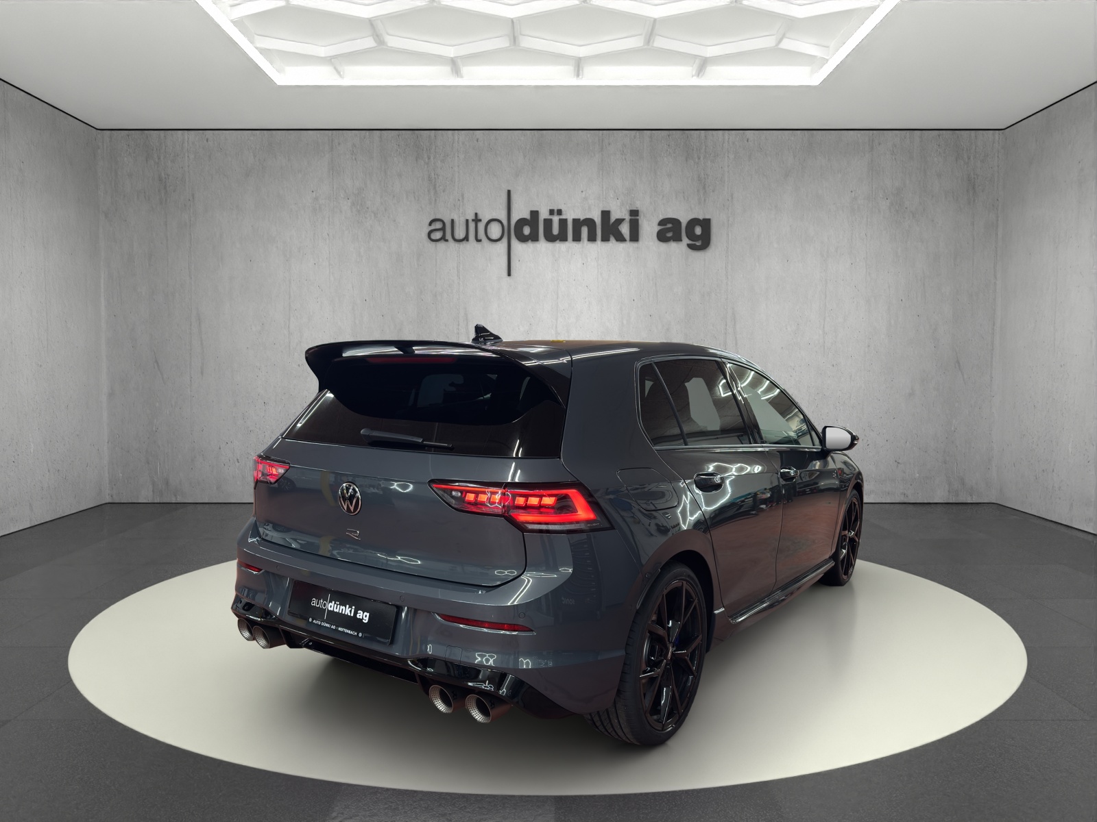 VW Golf 2.0 TSI R DSG 4 Motion-image-3