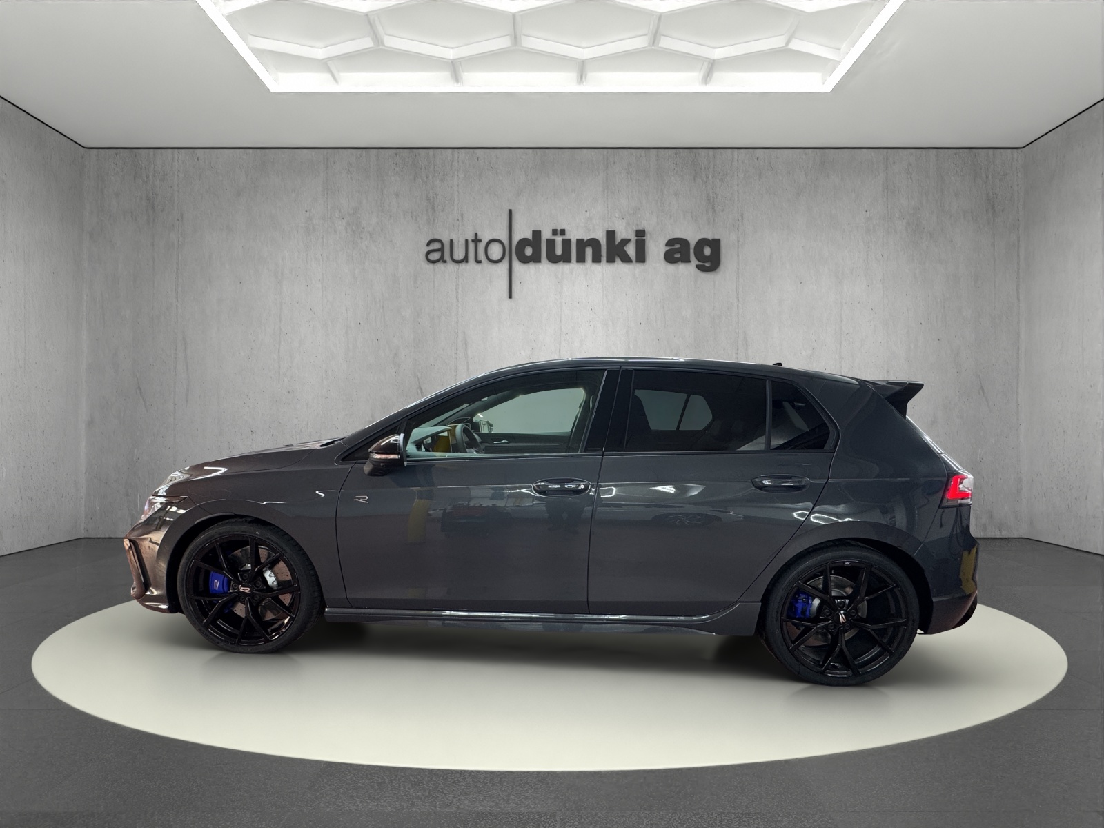 VW Golf 2.0 TSI R DSG 4 Motion-image-1