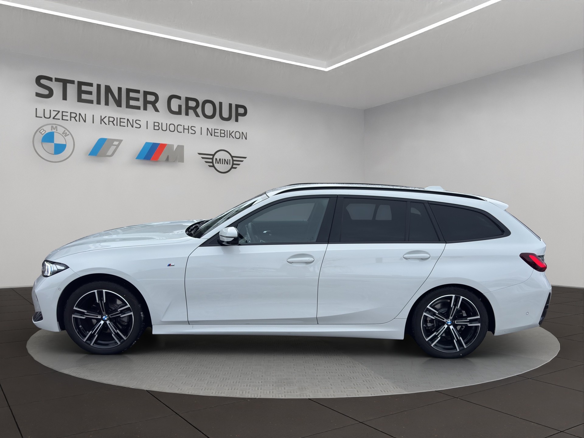 BMW 320d xDrive 48V Touring Steptronic M Sport-image-7