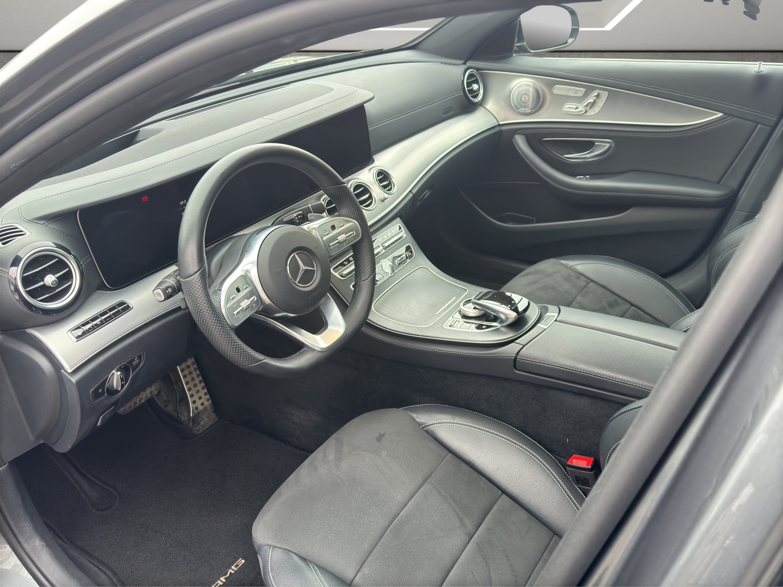 MERCEDES-BENZ E 450 AMG Line 4 Matic 9G-Tronic-image-9