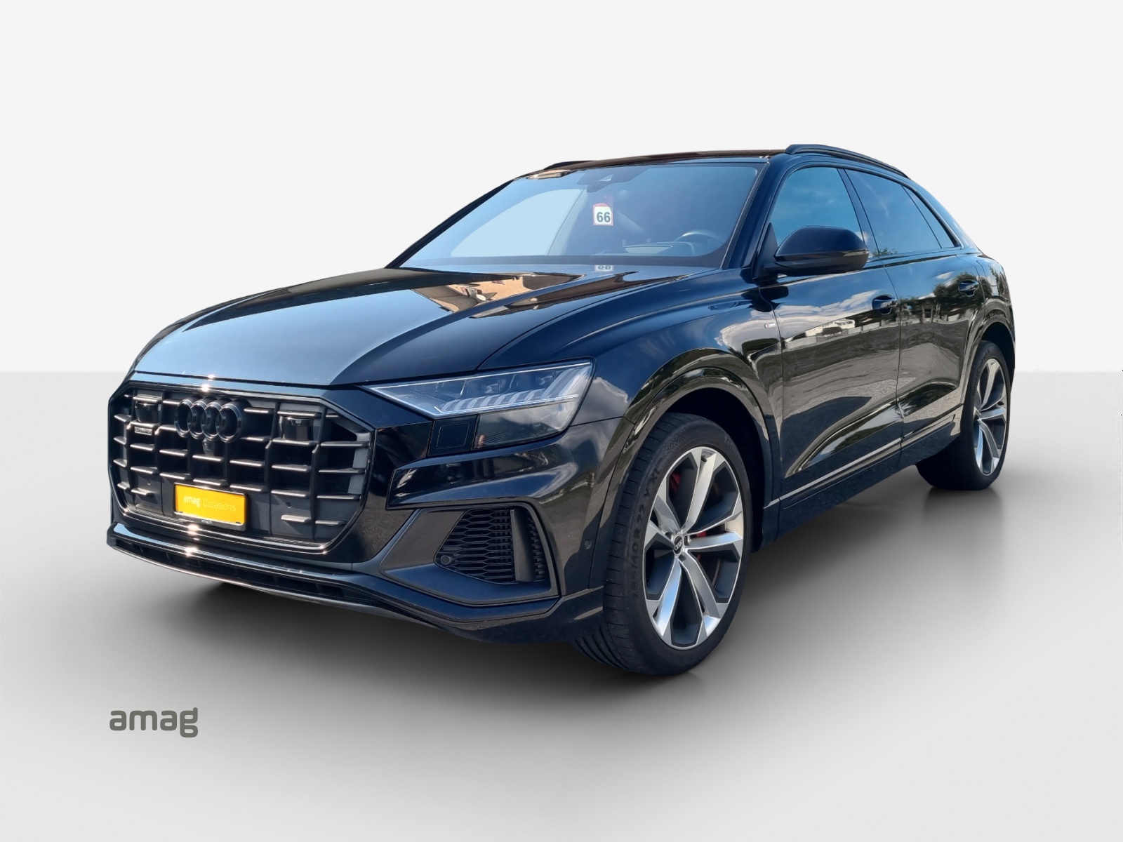 AUDI Q8 55 TFSI e quattro PHEV tiptronic-image-0