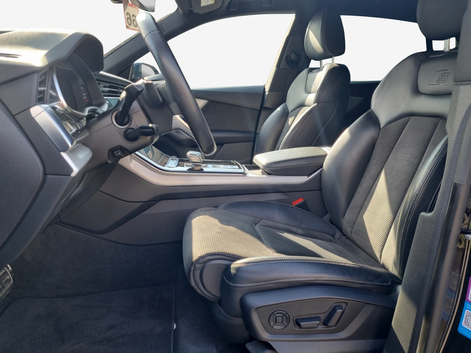 AUDI Q8 55 TFSI e quattro PHEV tiptronic-image-7