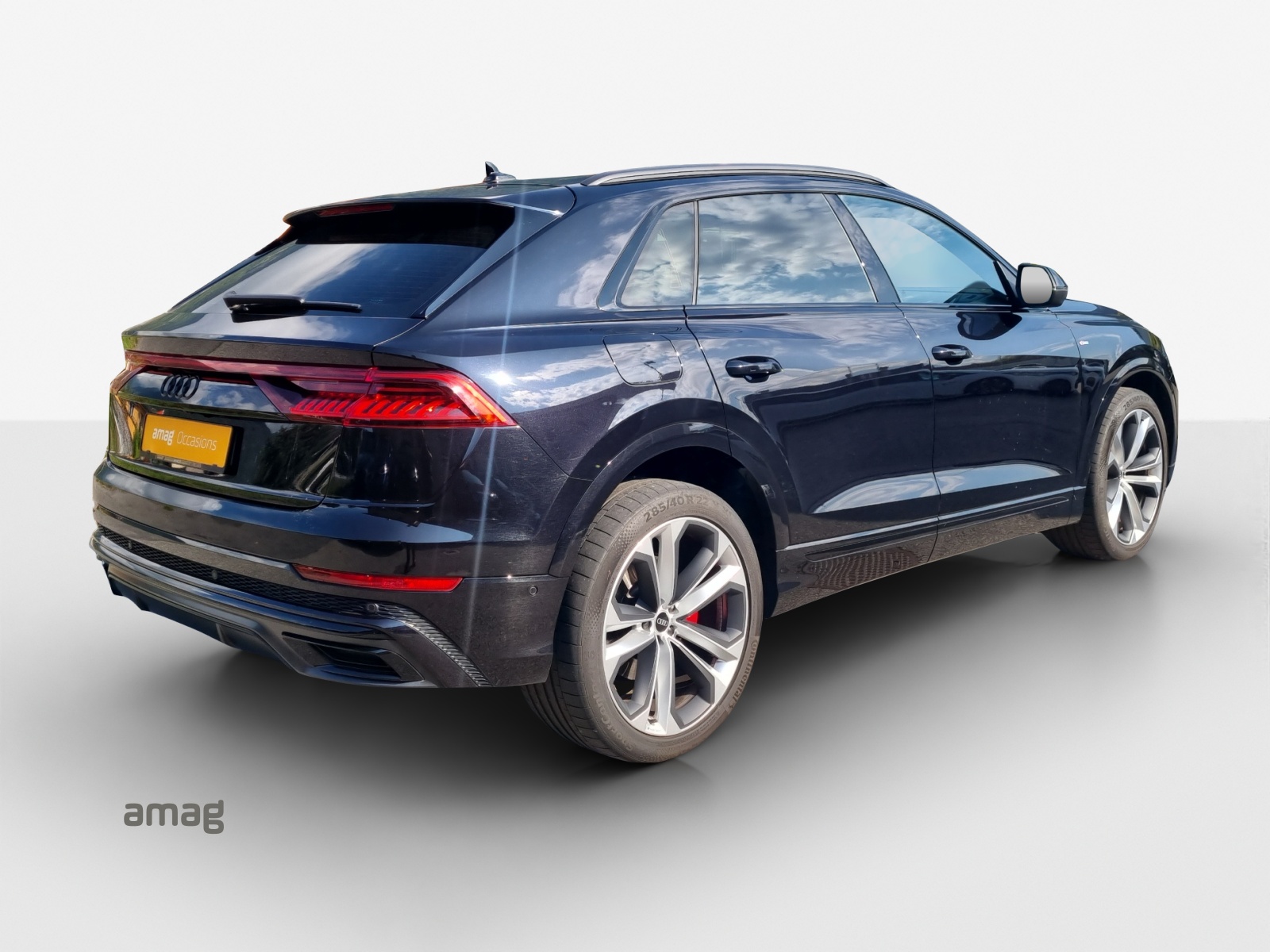 AUDI Q8 55 TFSI e quattro PHEV tiptronic-image-4