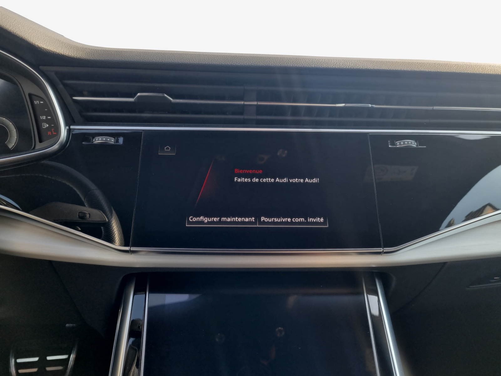 AUDI Q8 55 TFSI e quattro PHEV tiptronic-image-10