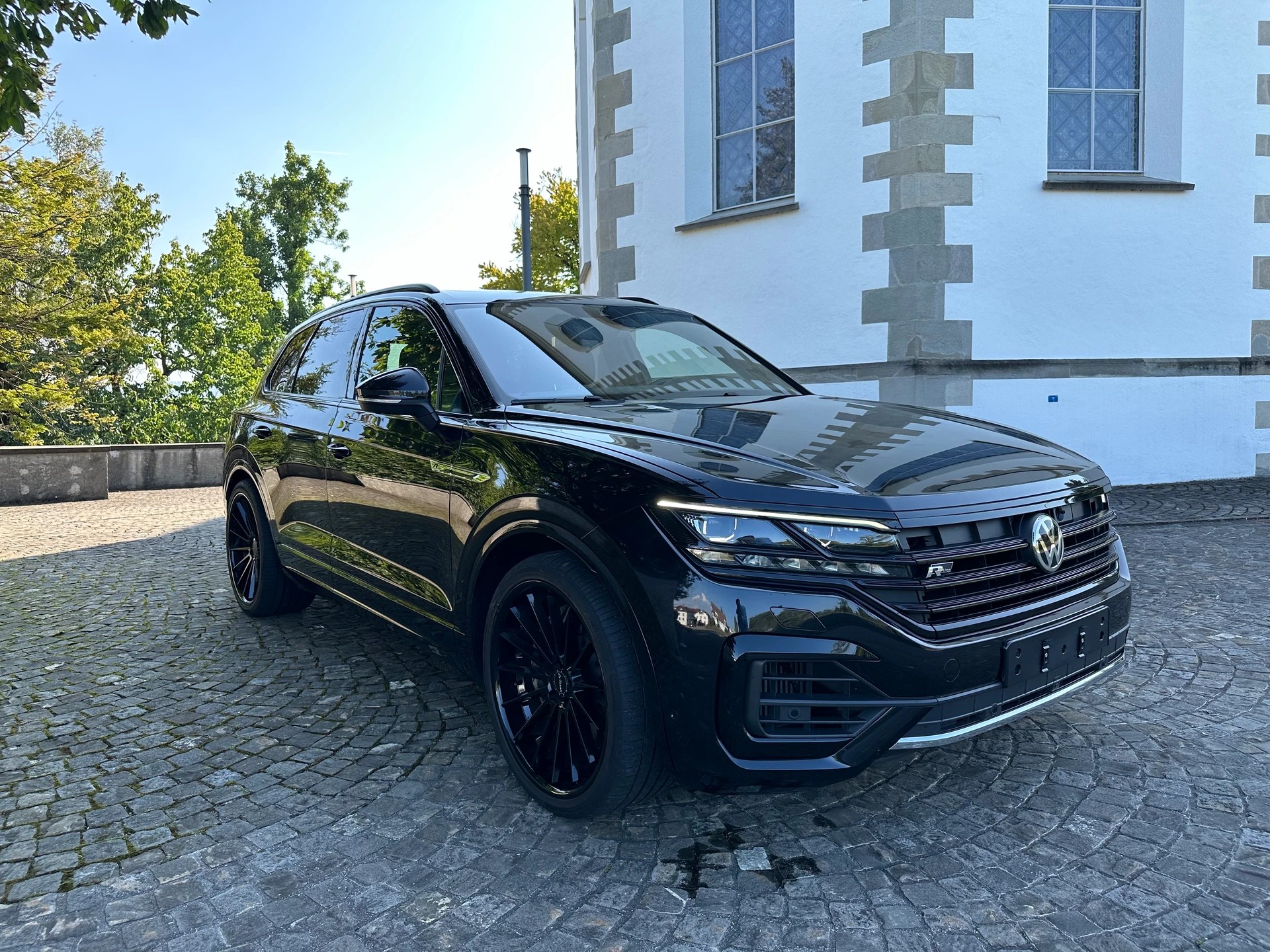 VW Touareg 4.0 V8 TDI R-Line Tiptronic-image-2