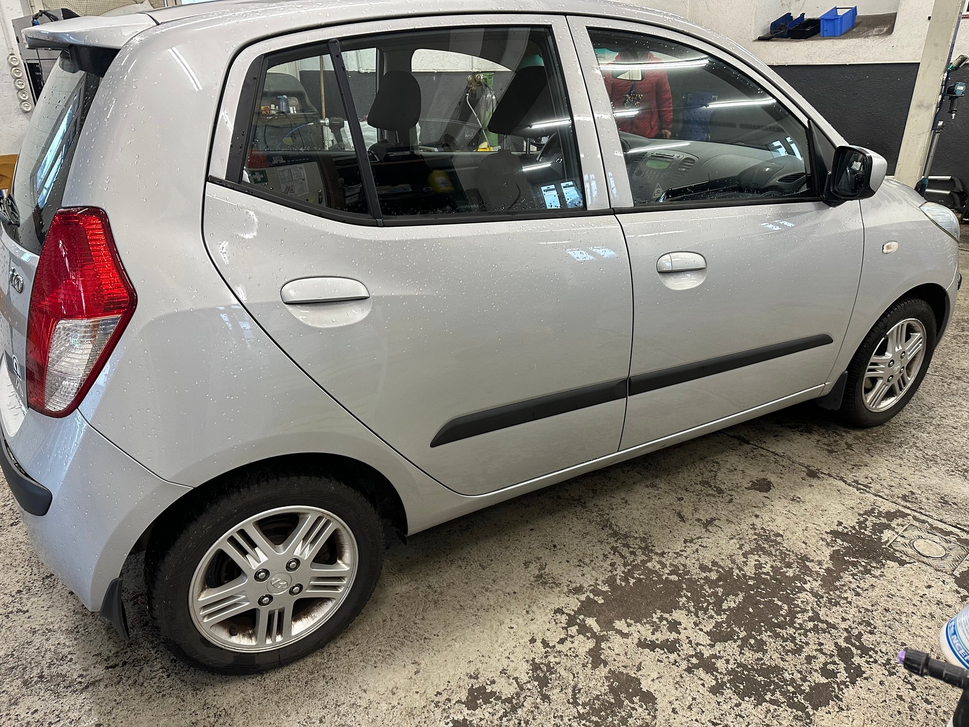 HYUNDAI i10 1.1 Comfort-image-4