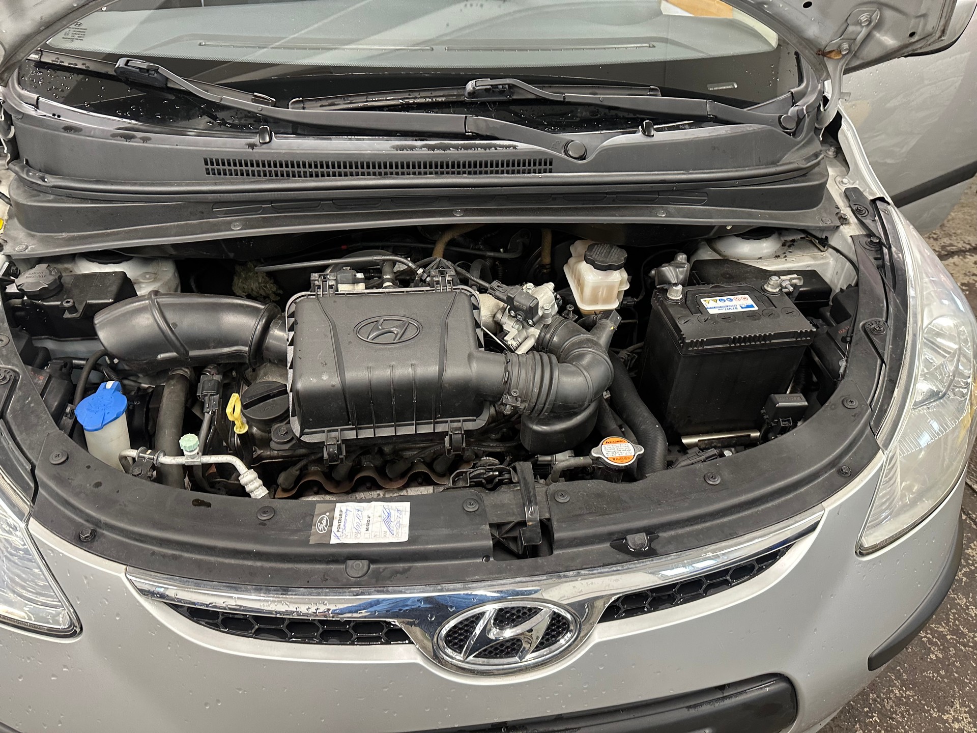 HYUNDAI i10 1.1 Comfort-image-6