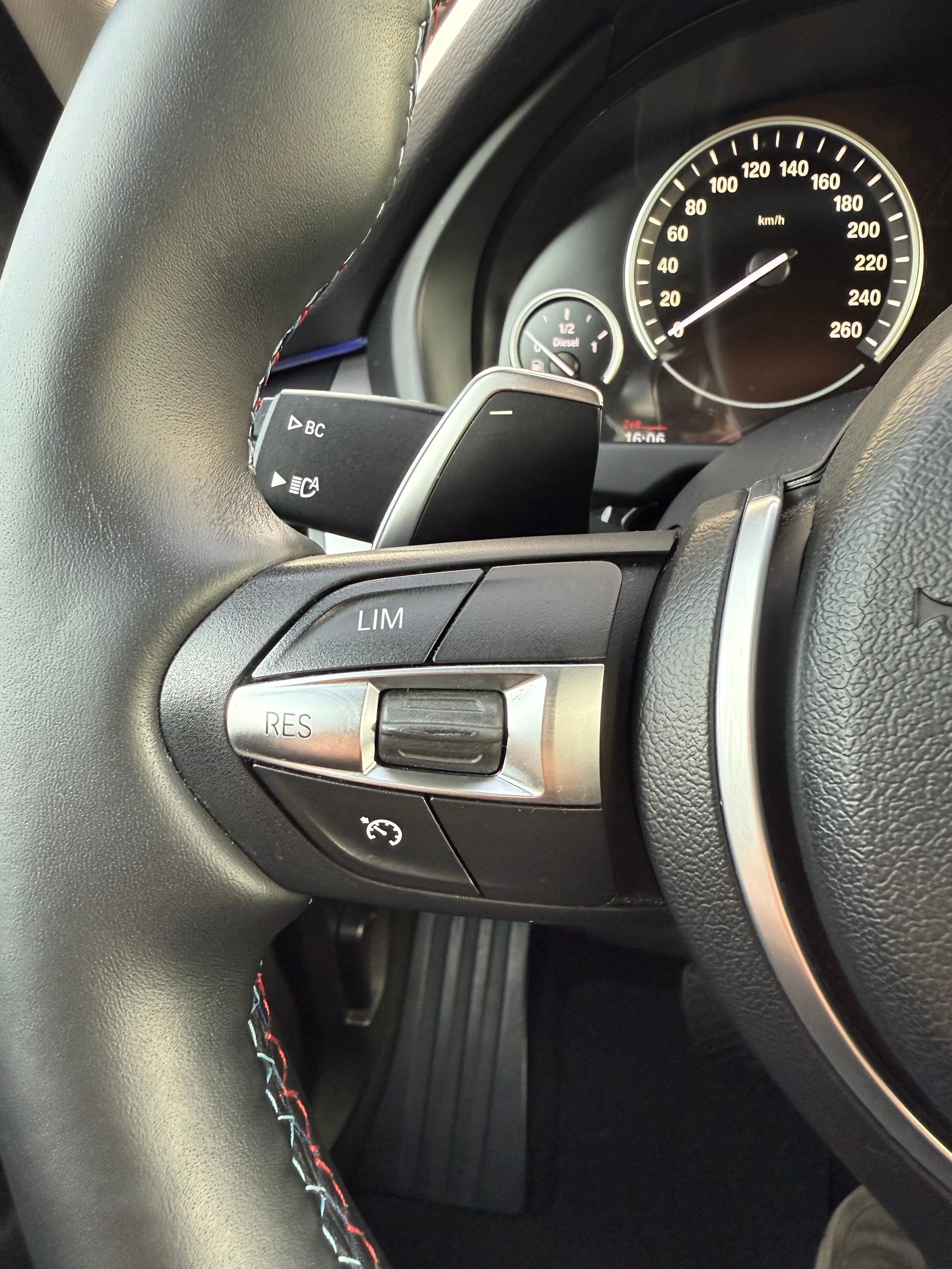 BMW X5 xDrive 30d Steptronic-image-12