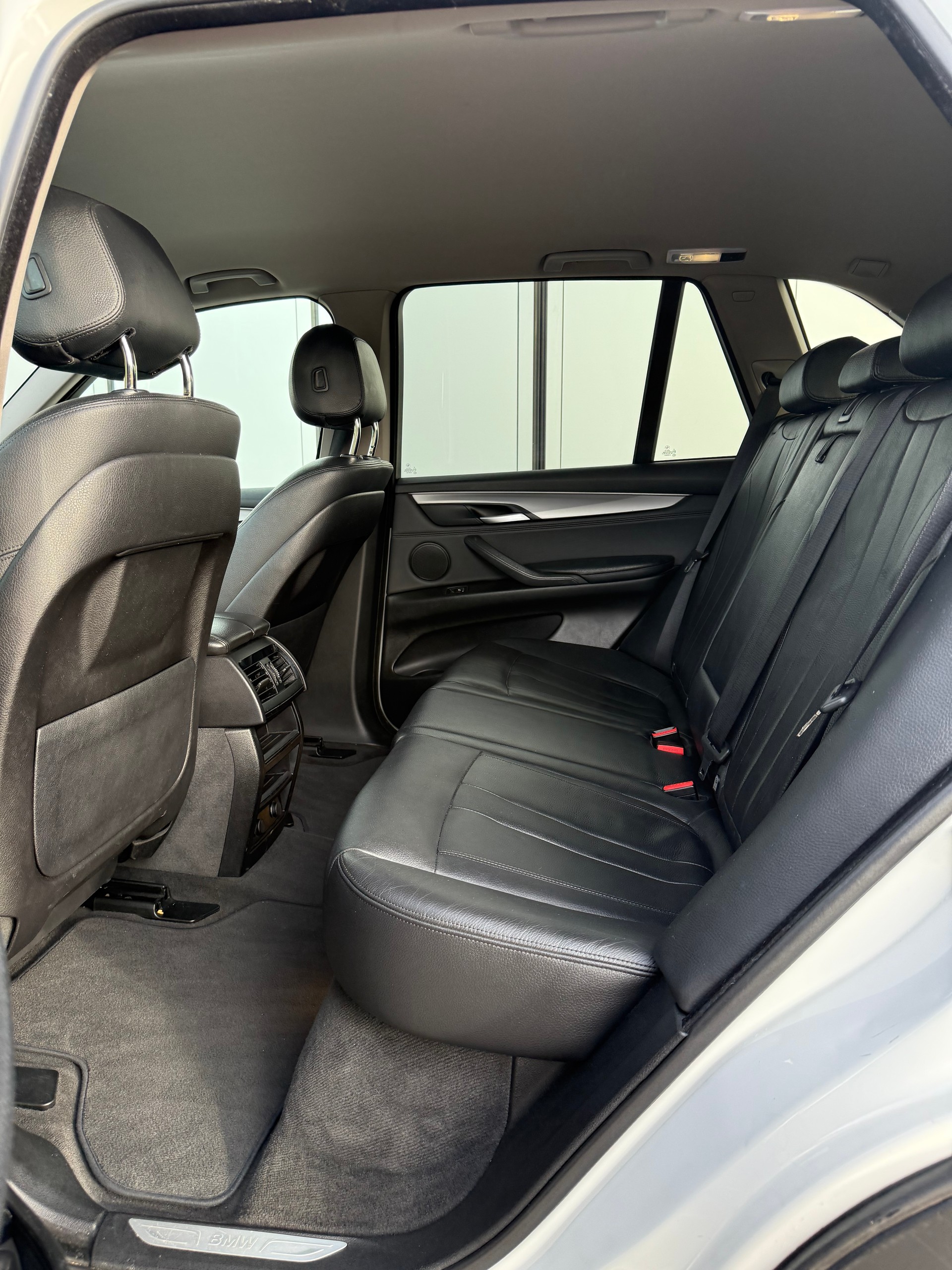 BMW X5 xDrive 30d Steptronic-image-13