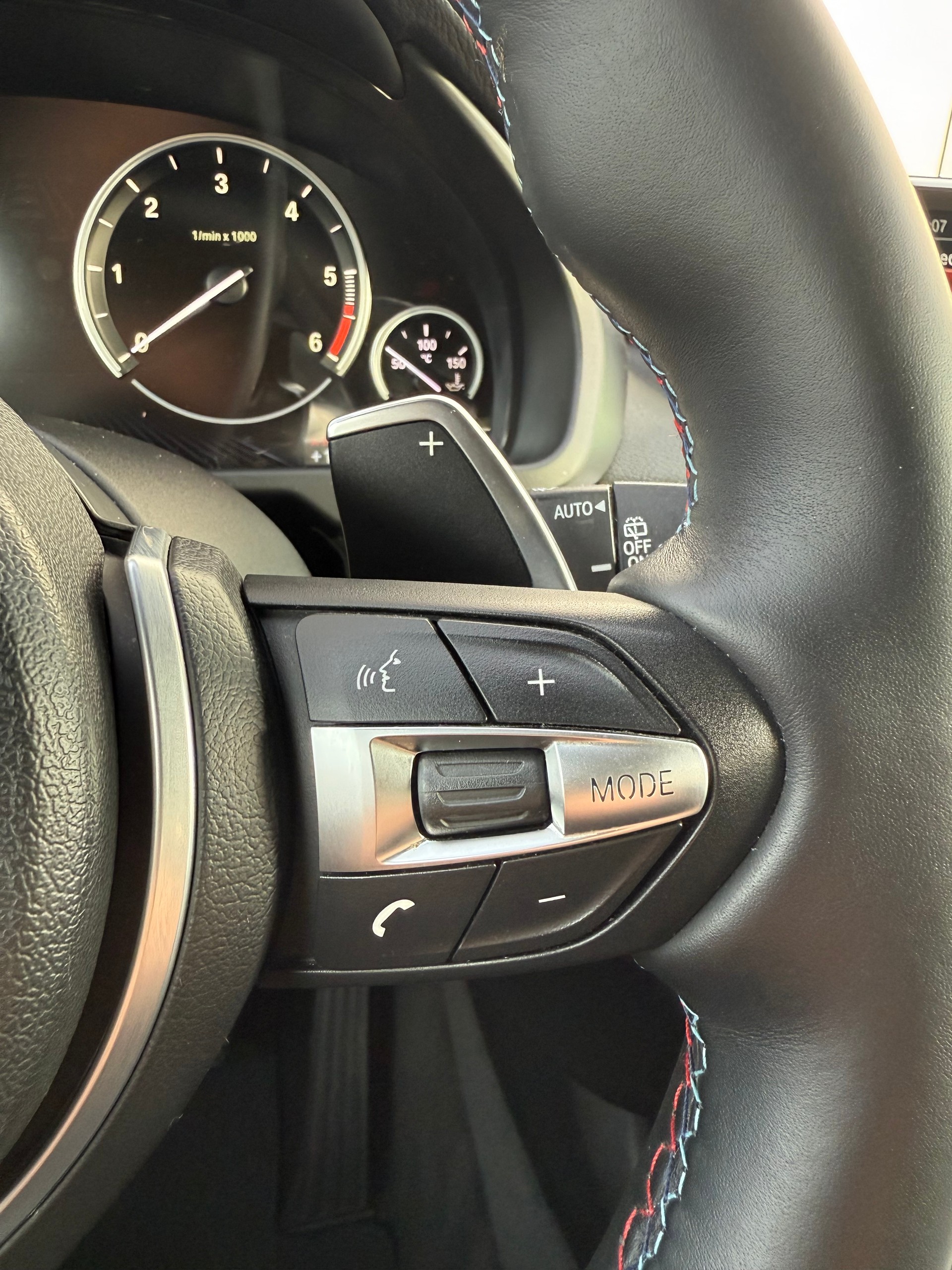 BMW X5 xDrive 30d Steptronic-image-11