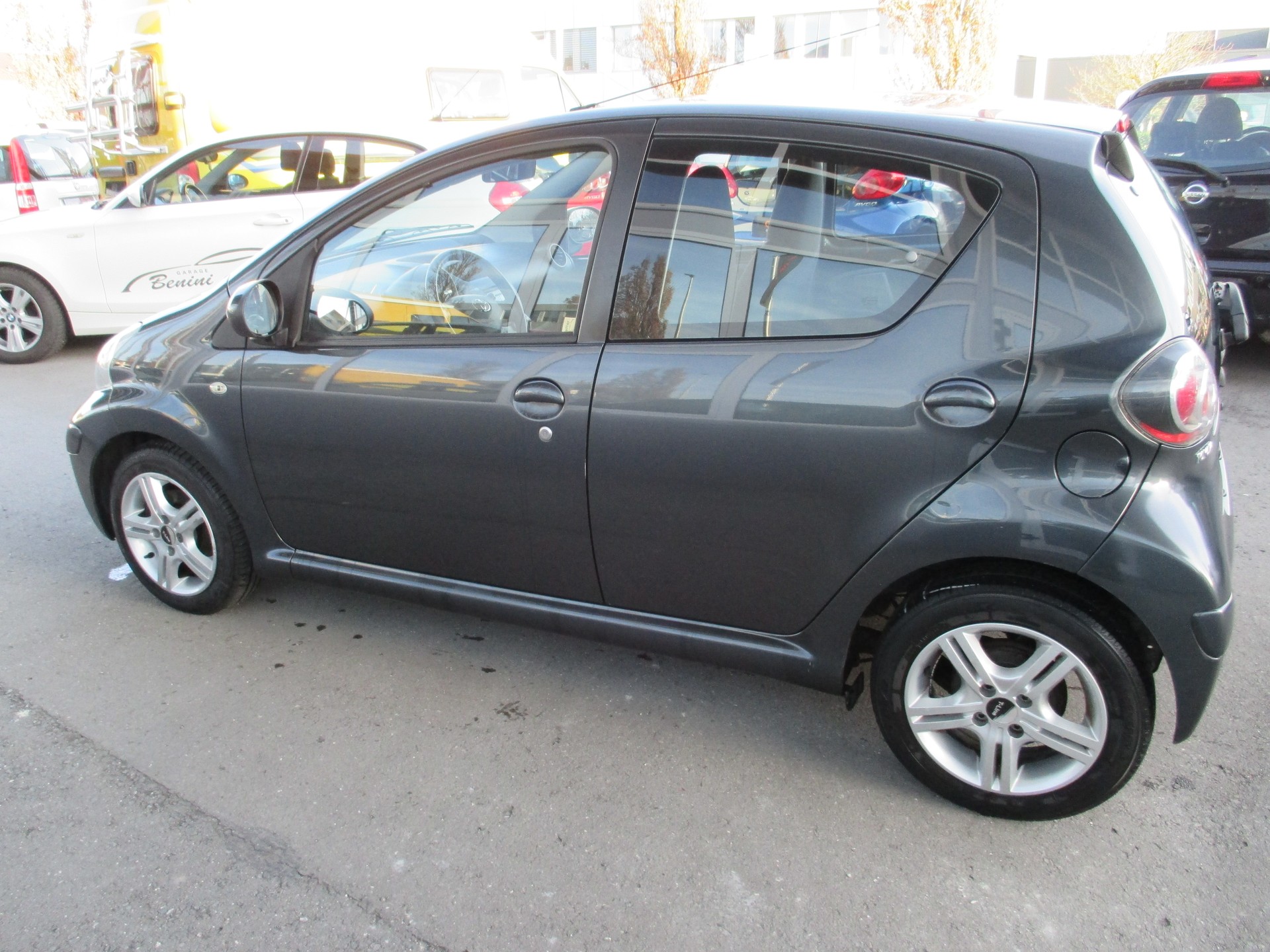TOYOTA Aygo 1.0 Linea Luna-image-7