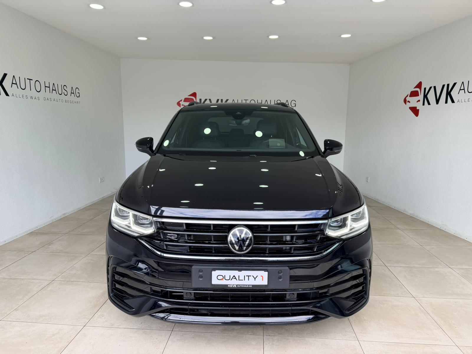 VW Tiguan 2.0 TDI SCR R-Line 4Motion DSG*Black Style*-image-2