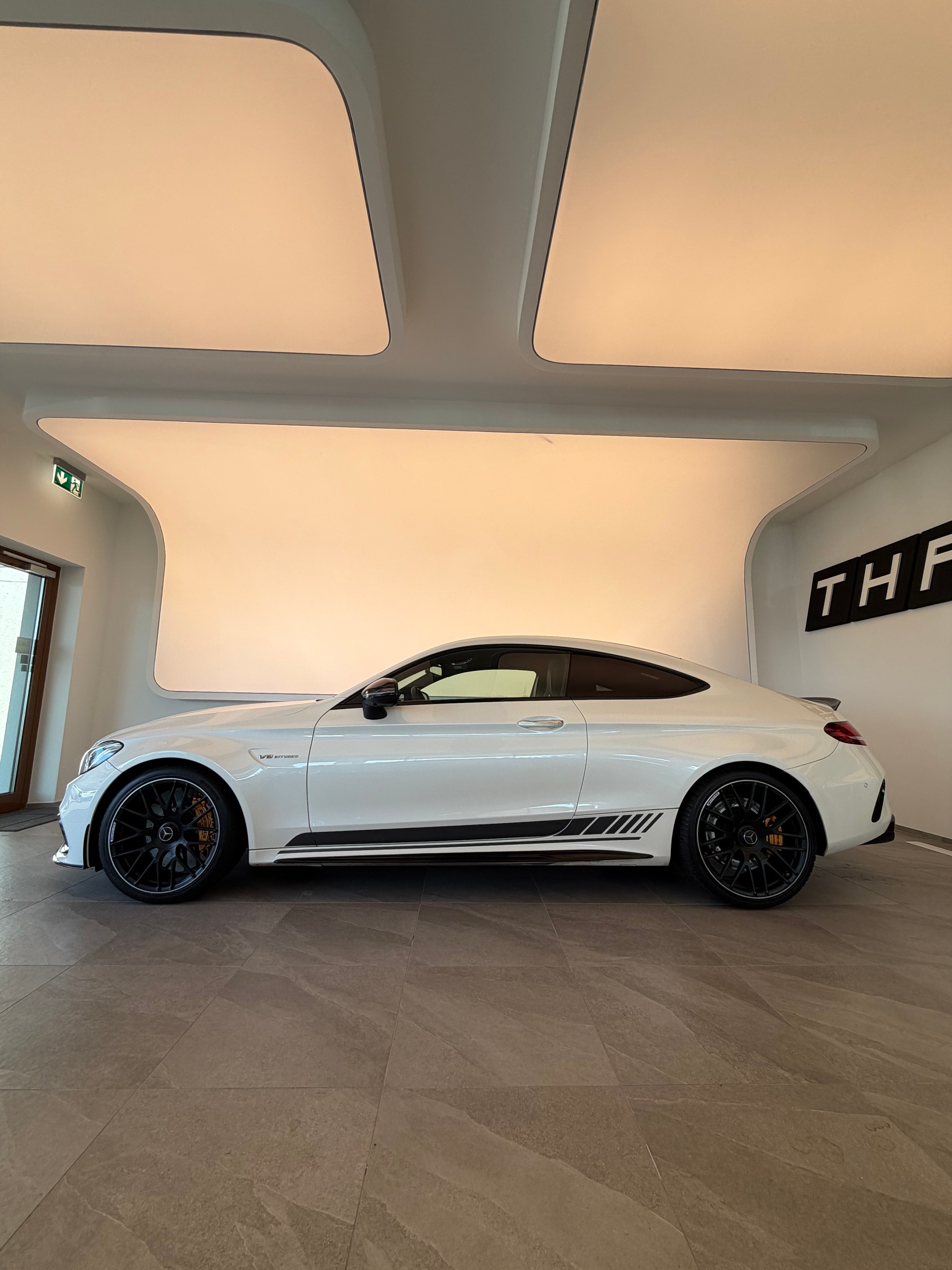 MERCEDES-BENZ C 63 S AMG Edition 1 Speedshift Ohne OPF-showroom-element-3