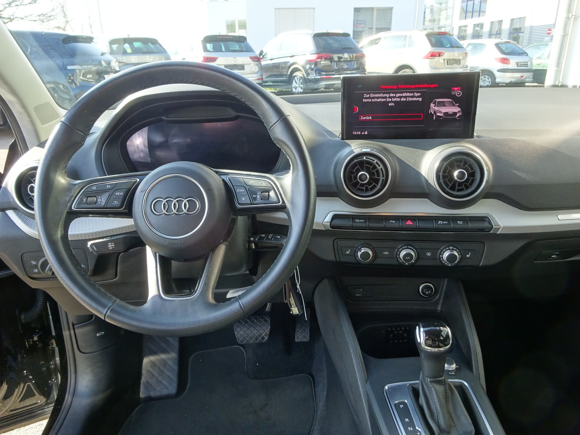 AUDI Q2 35 TFSI S-tronic-image-8