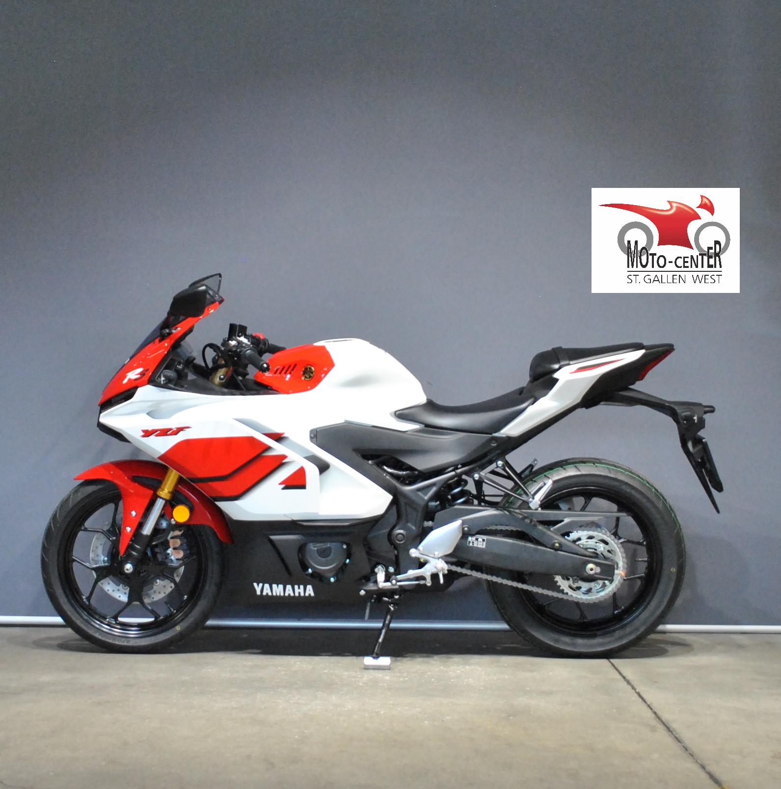 YAMAHA YZF-R3-showroom-element-2