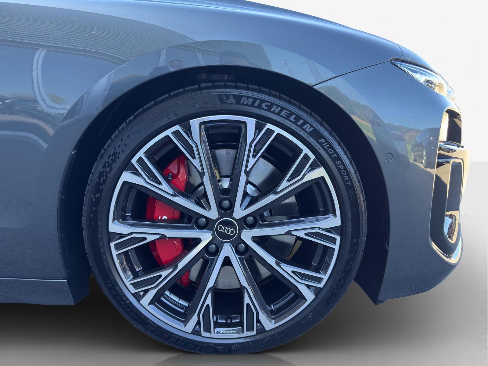 AUDI S6 Sportback e-tron quattro-image-15