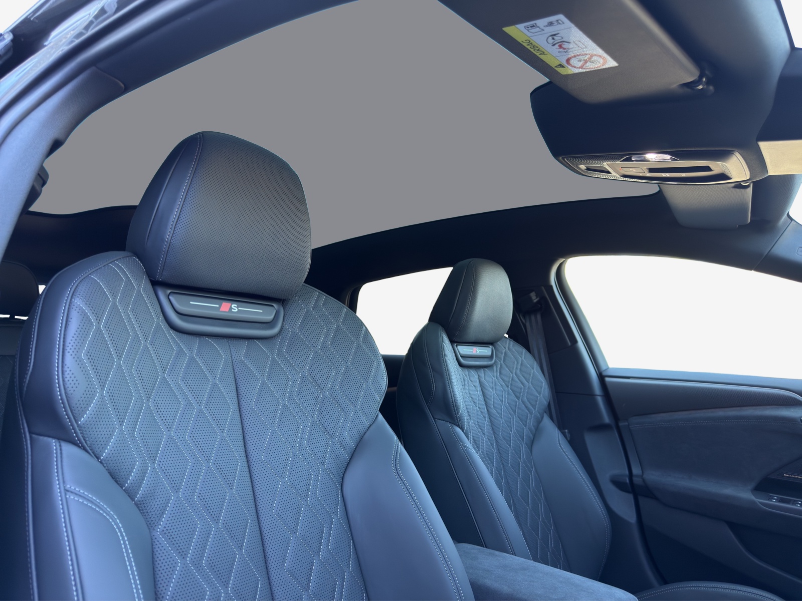 AUDI S6 Sportback e-tron quattro-image-14