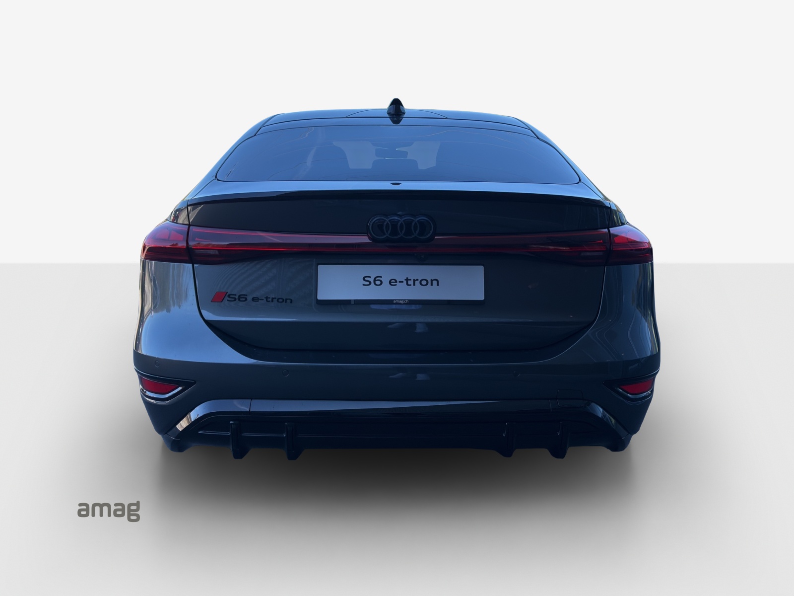 AUDI S6 Sportback e-tron quattro-showroom-element-3