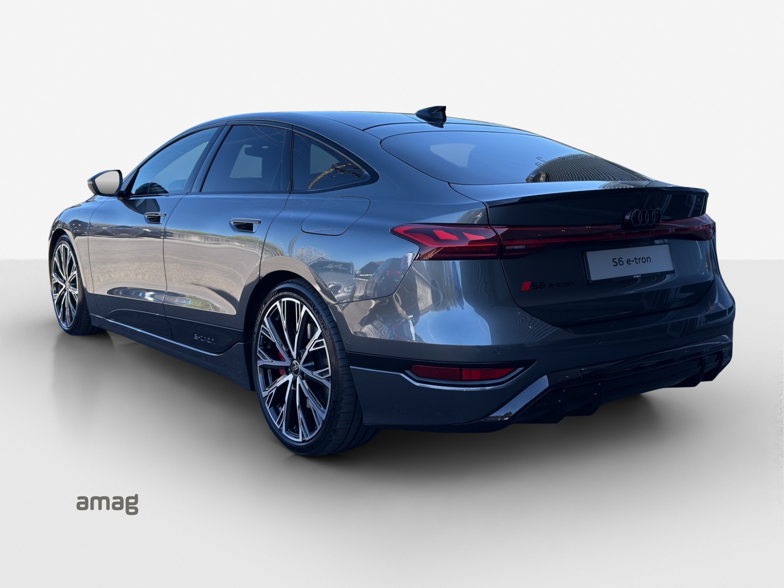 AUDI S6 Sportback e-tron quattro-showroom-element-2