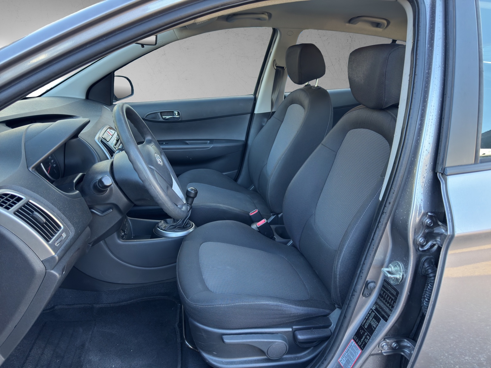 HYUNDAI i20 1.2 Comfort-image-10
