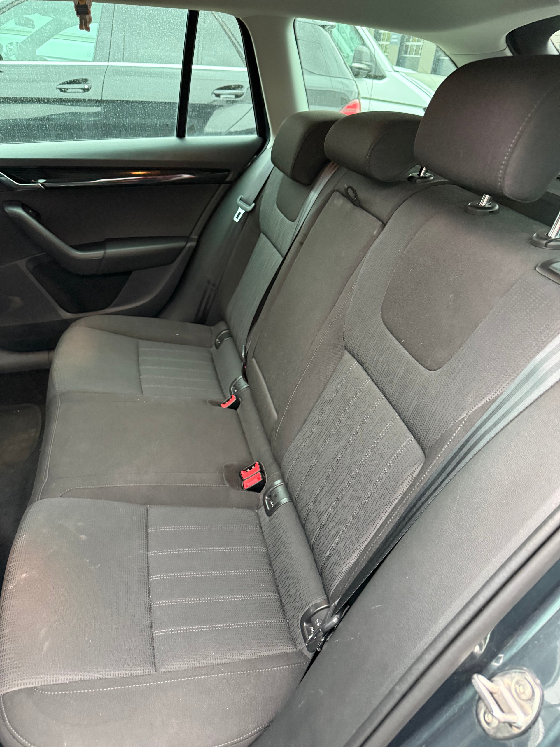 SKODA Octavia Combi 2.0 TDI Soleil 4x4 DSG-image-5