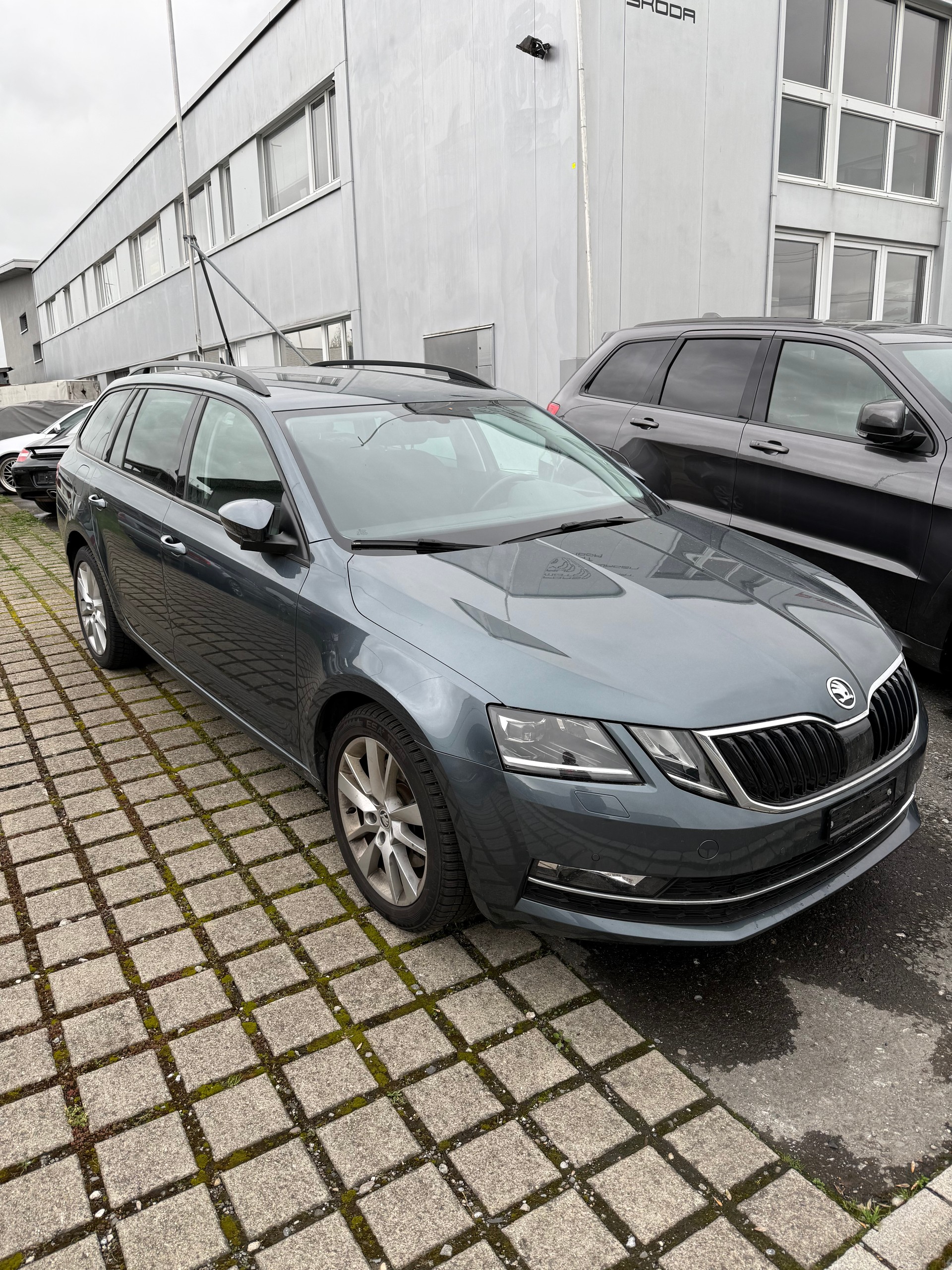 SKODA Octavia Combi 2.0 TDI Soleil 4x4 DSG-showroom-element-1
