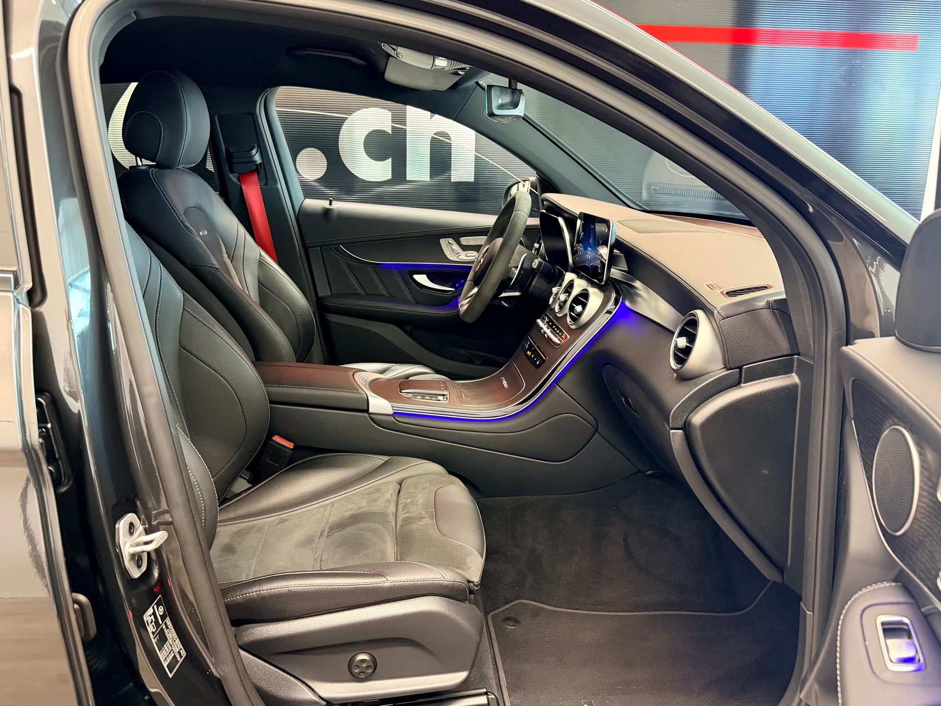 MERCEDES-BENZ GLC Coupé 63 S AMG 4Matic 9G-Tronic-image-18