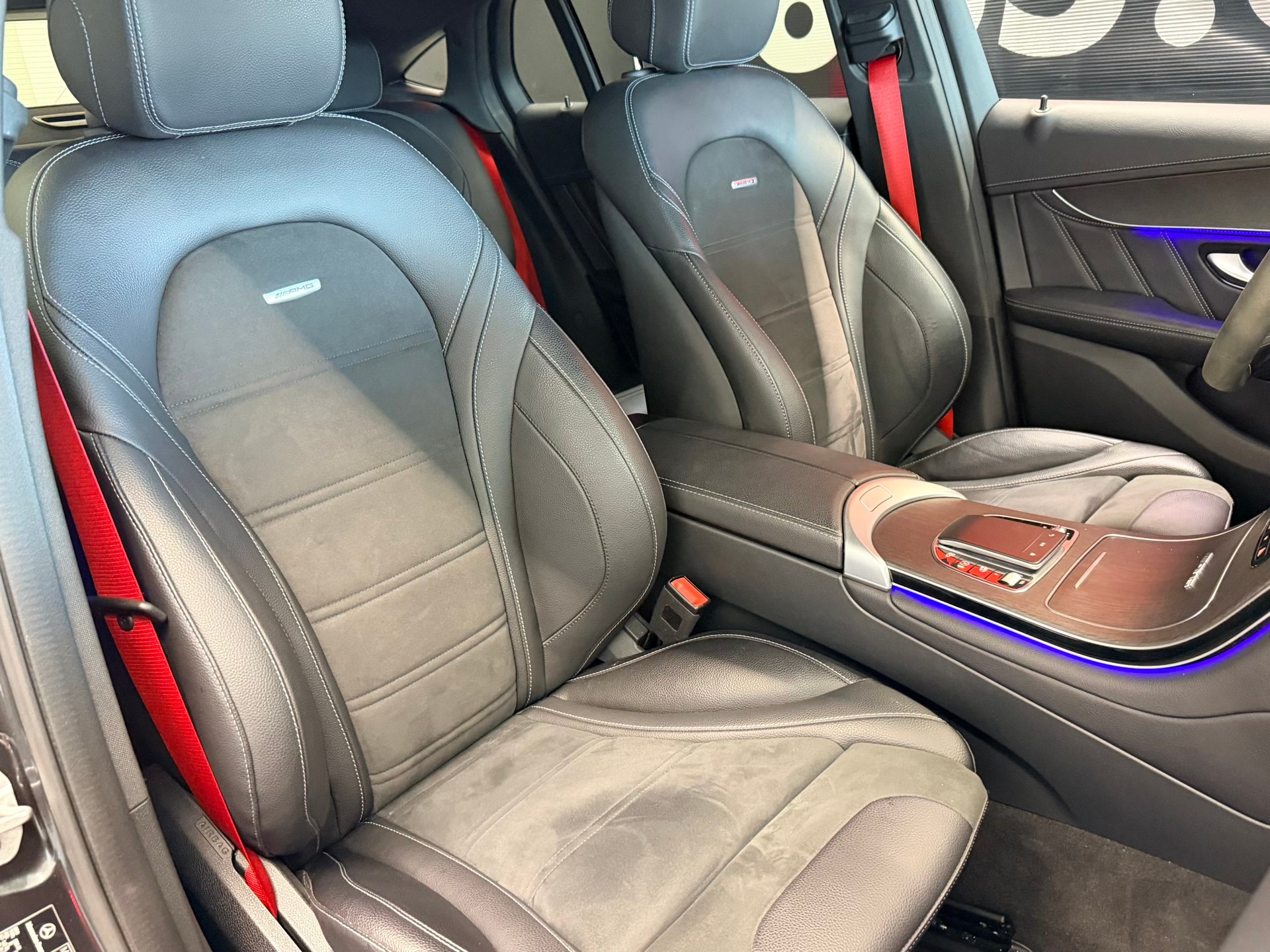 MERCEDES-BENZ GLC Coupé 63 S AMG 4Matic 9G-Tronic-image-19
