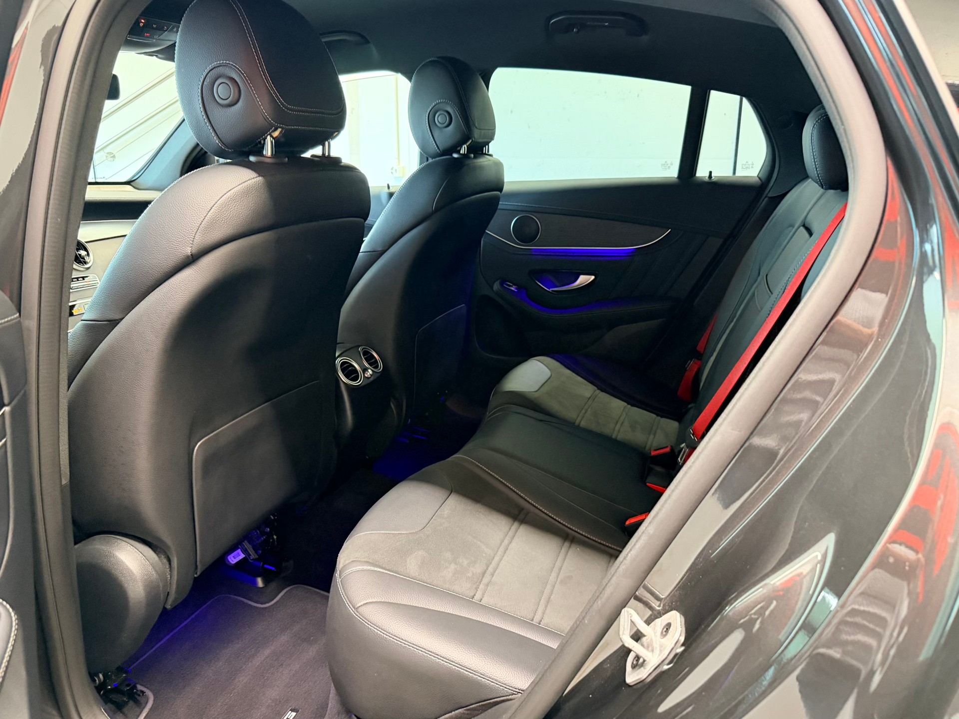 MERCEDES-BENZ GLC Coupé 63 S AMG 4Matic 9G-Tronic-image-13