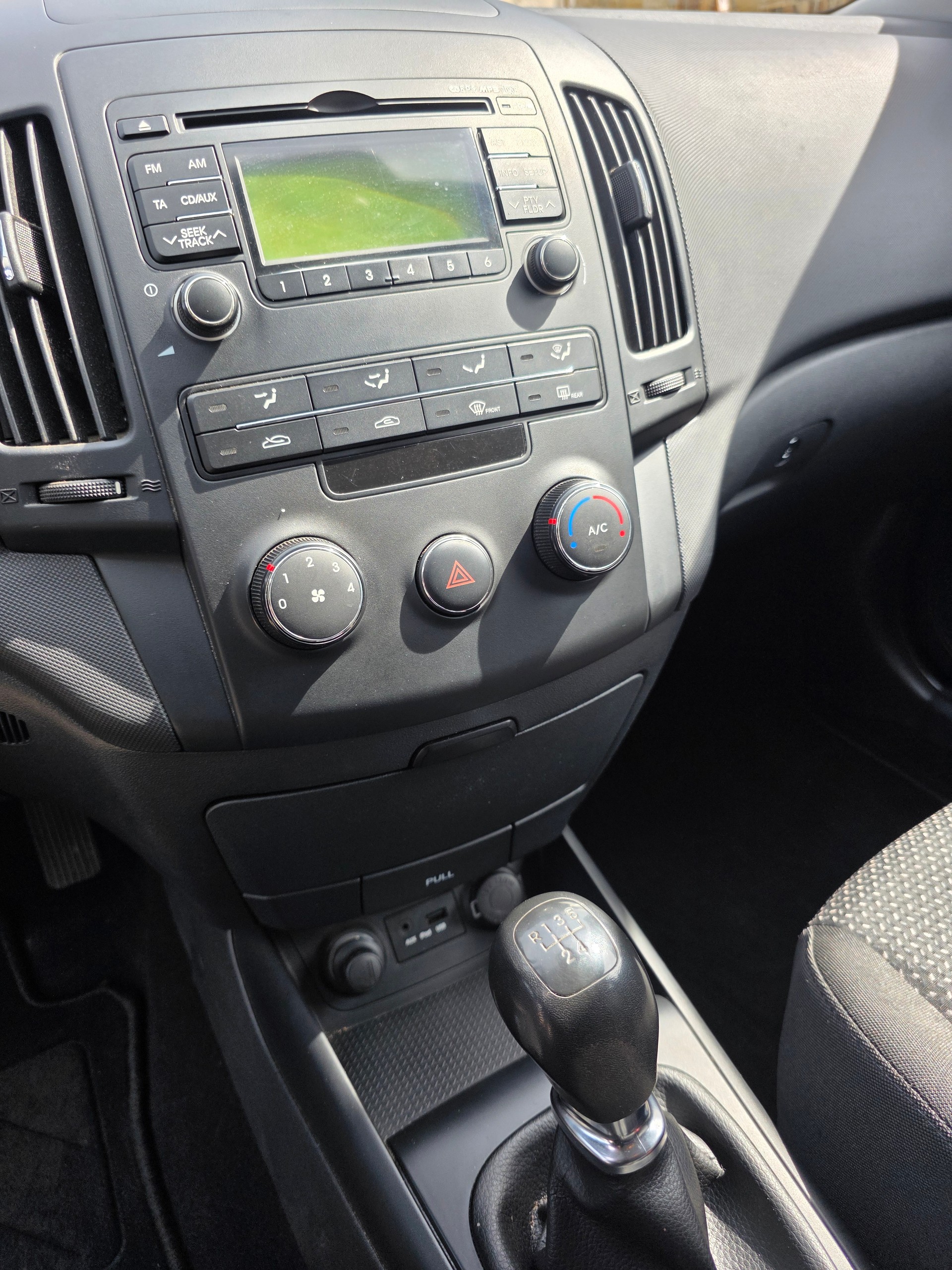 HYUNDAI i30 1.4 Comfort-image-7