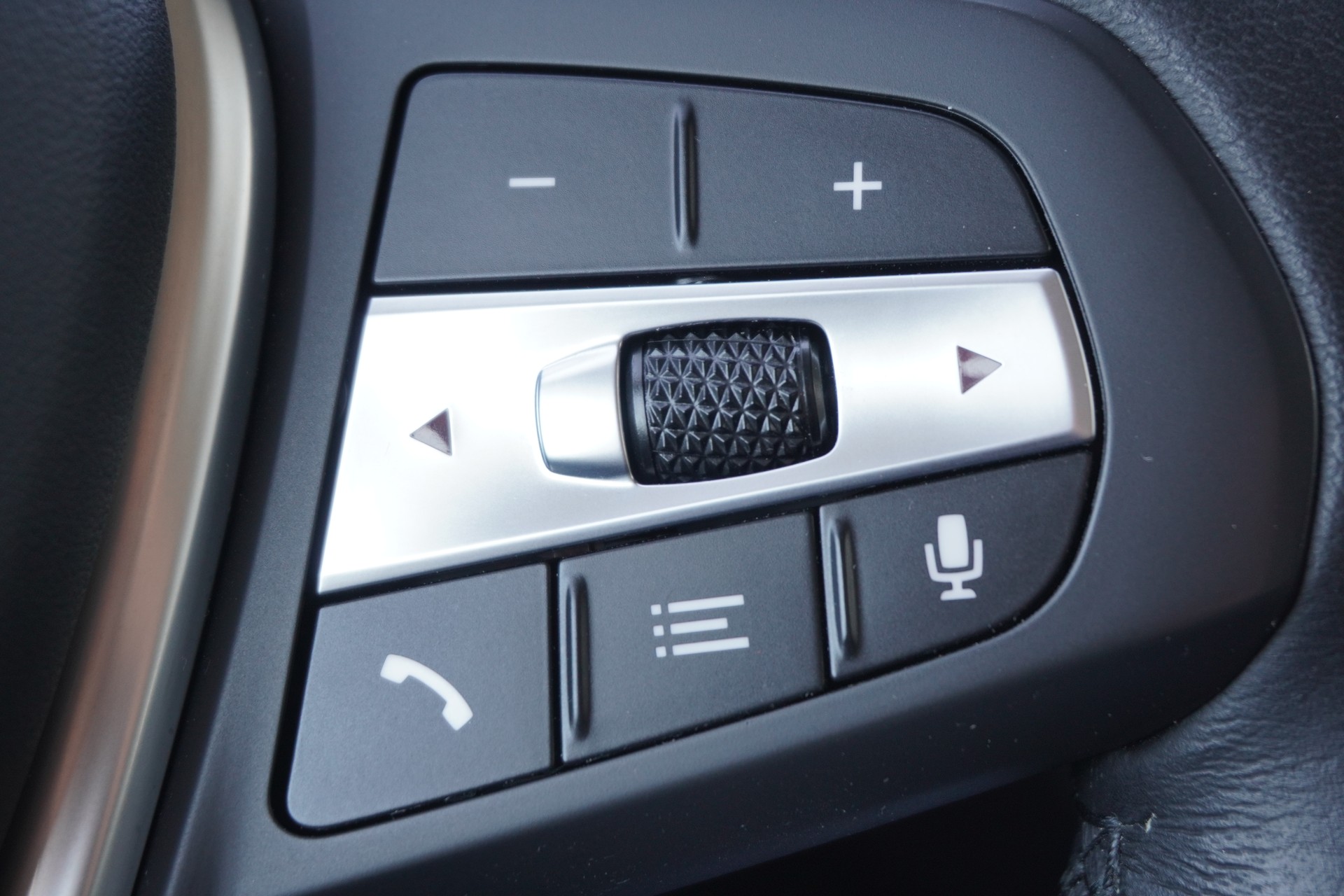BMW X3 xDrive 30e-image-37