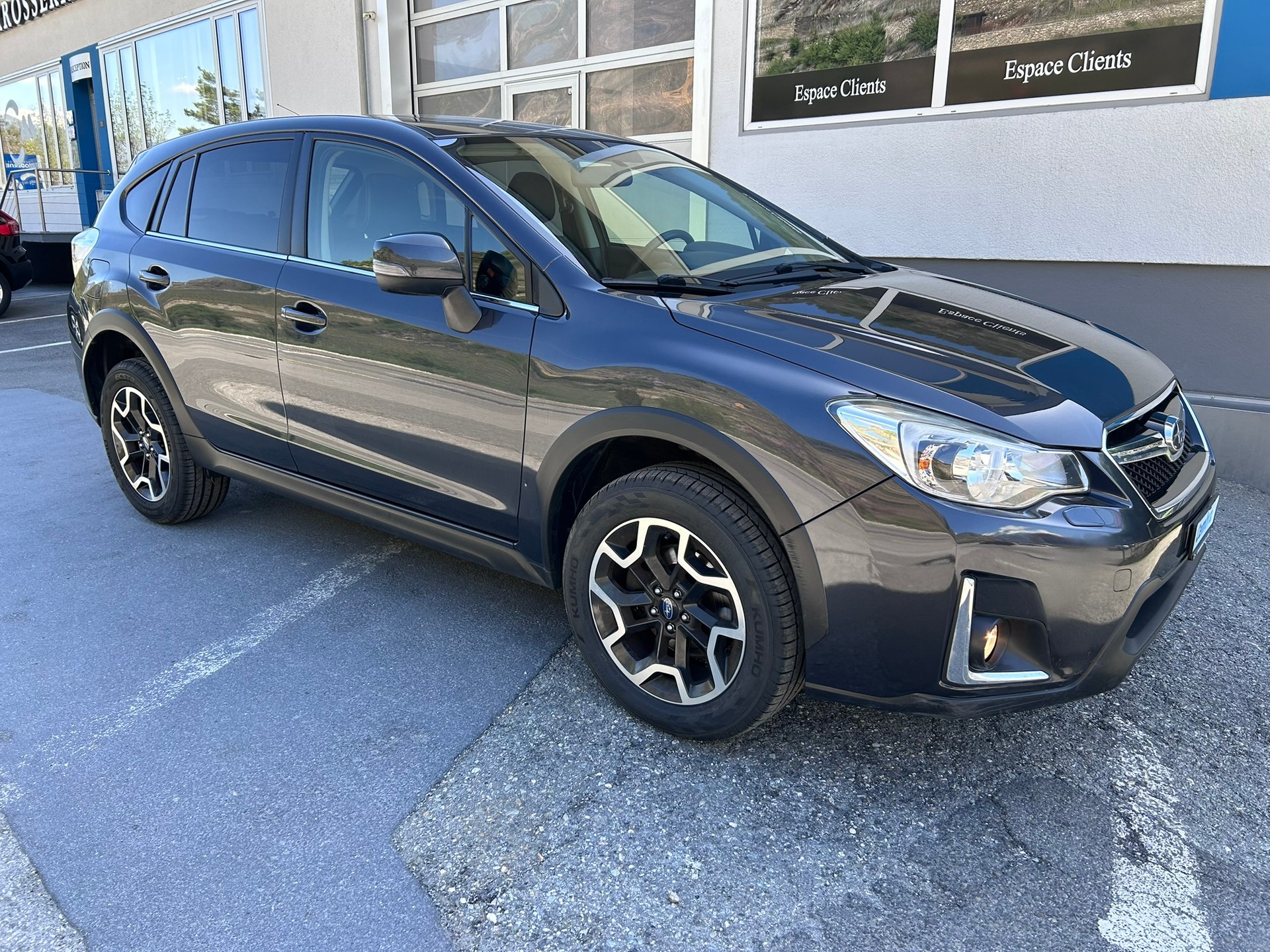 SUBARU XV 1.6 Swiss Two AWD CVT-image-1