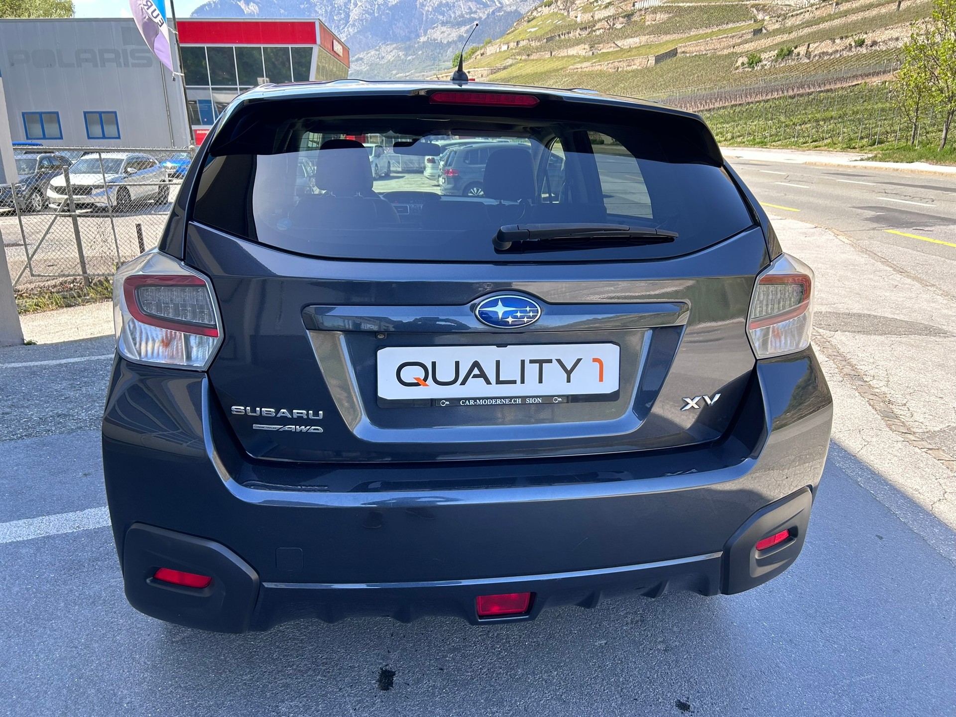 SUBARU XV 1.6 Swiss Two AWD CVT-image-4