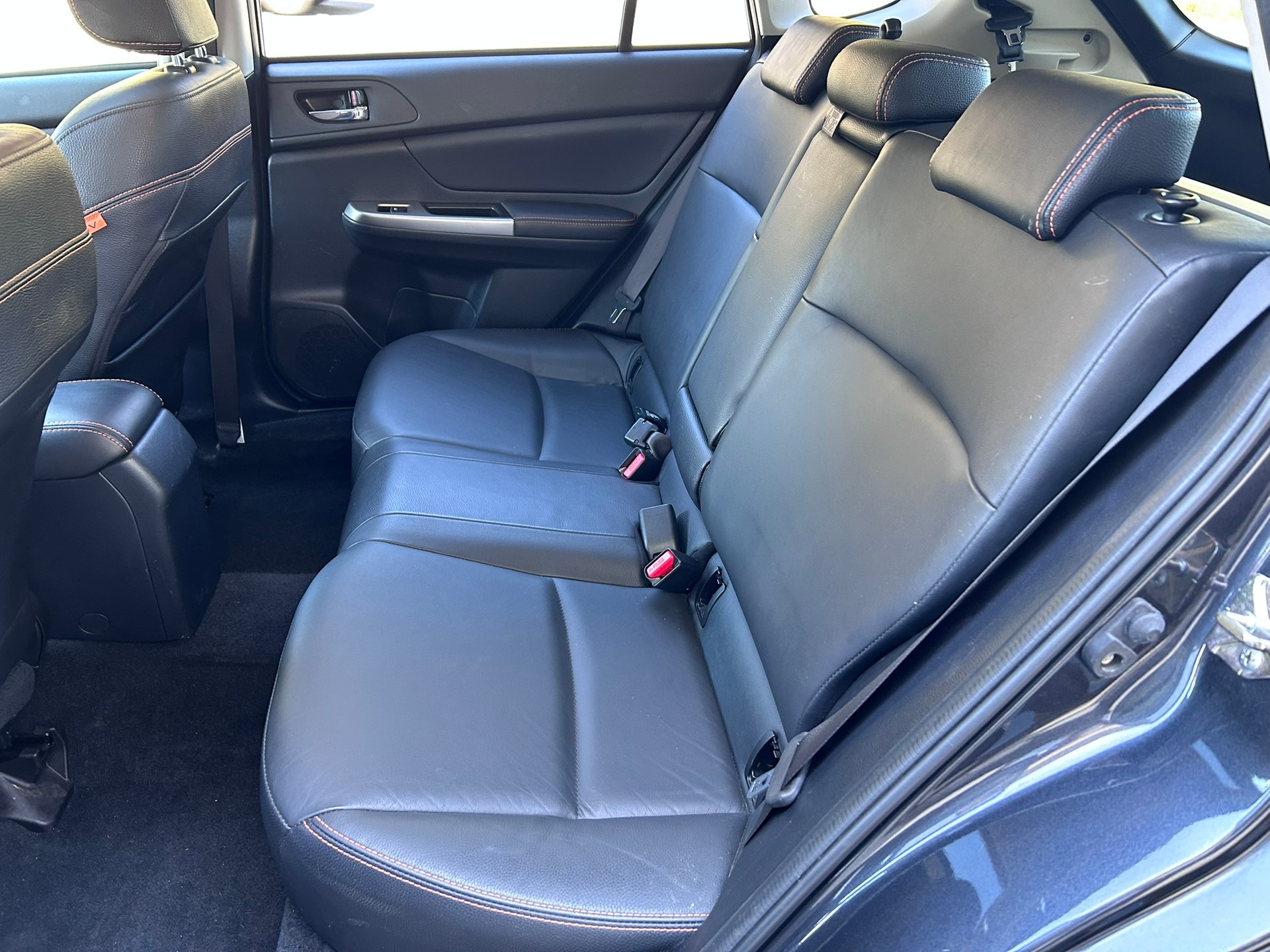 SUBARU XV 1.6 Swiss Two AWD CVT-image-7