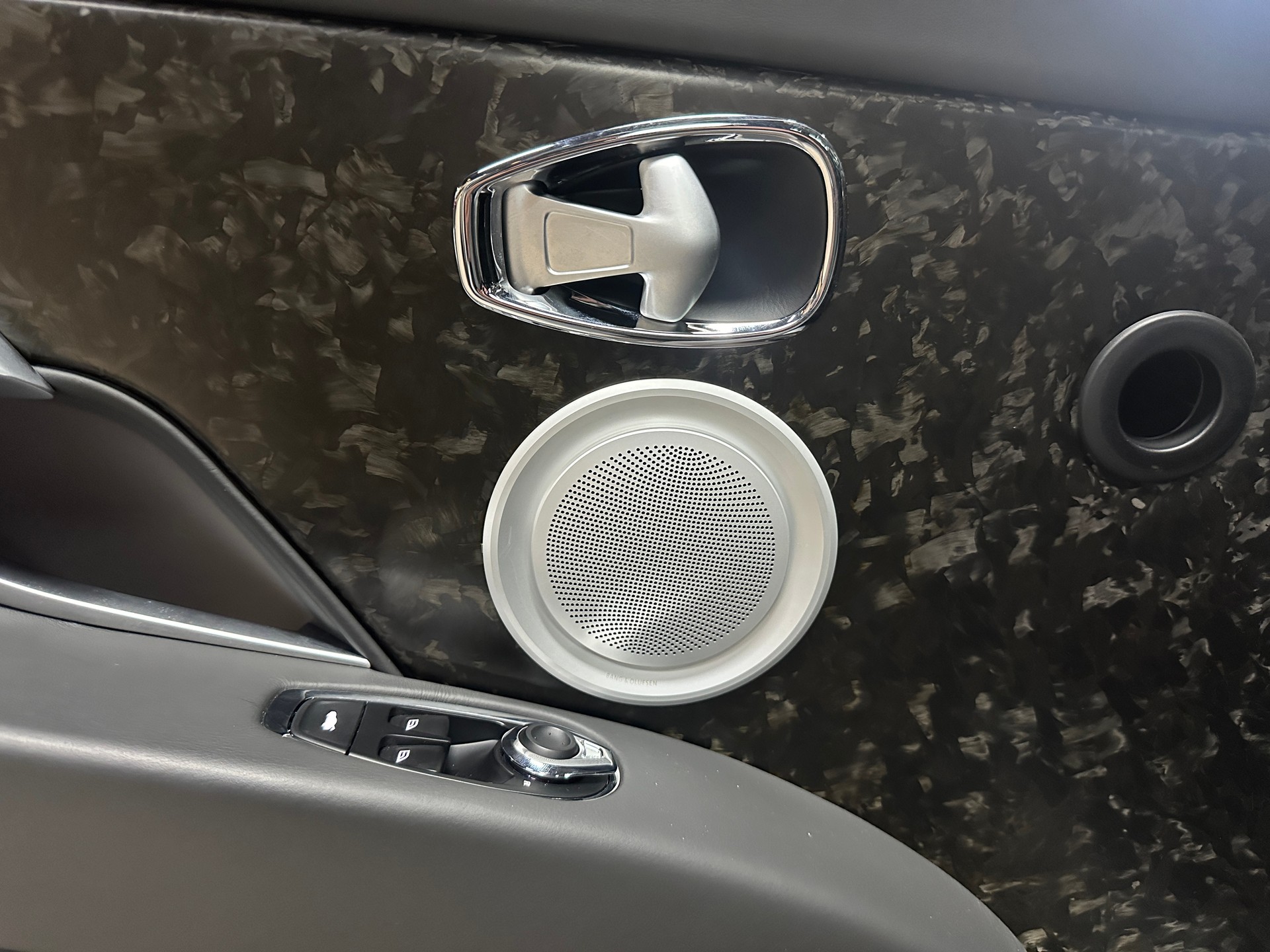 ASTON MARTIN DB11 V12 Launch Edition Touchtronic 3 AMR-image-21