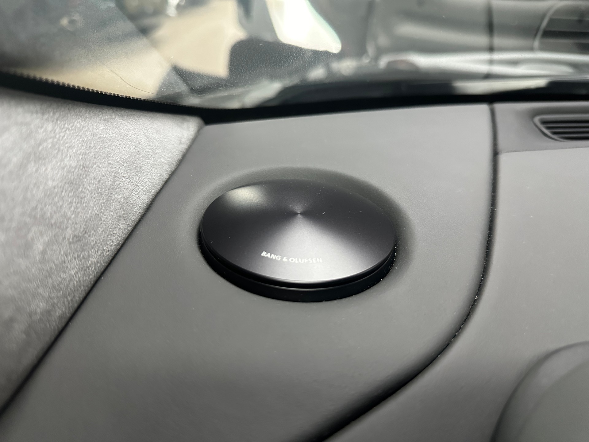 ASTON MARTIN DB11 V12 Launch Edition Touchtronic 3 AMR-image-27